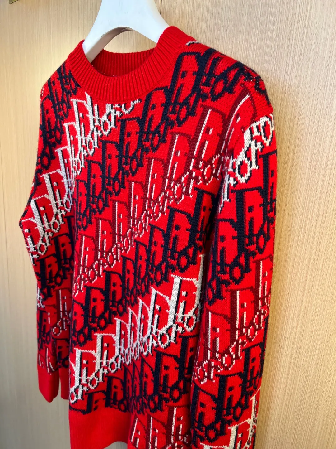 Oblique Jacquard Knit Crew-Neck Sweater D33019253 — view 4