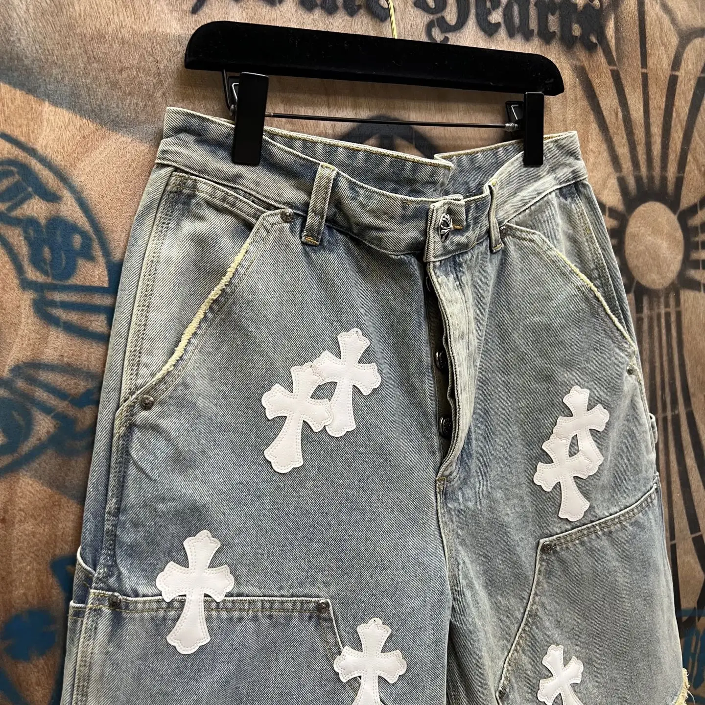 Cross-Patch Remake Denim Shorts D33014147 — view 2