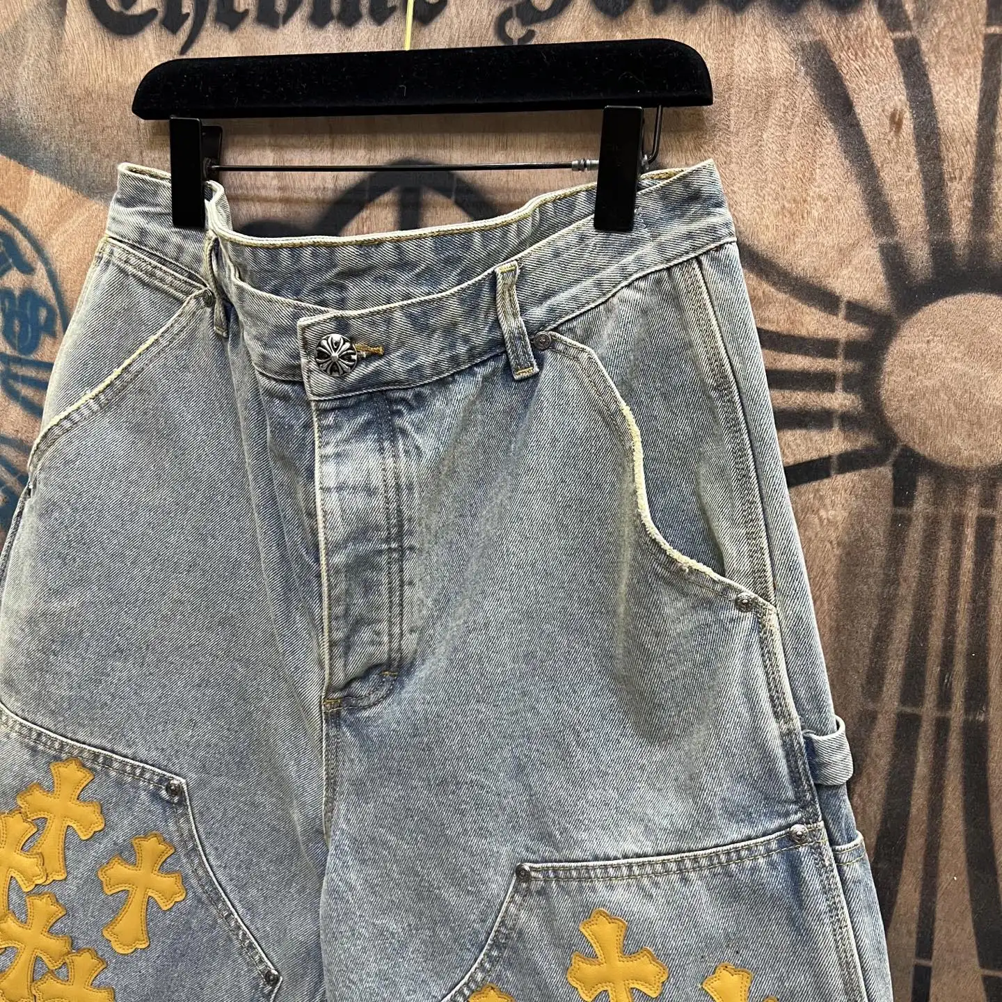 Remade Leather Cross Patch Denim Shorts D33014142 — view 3