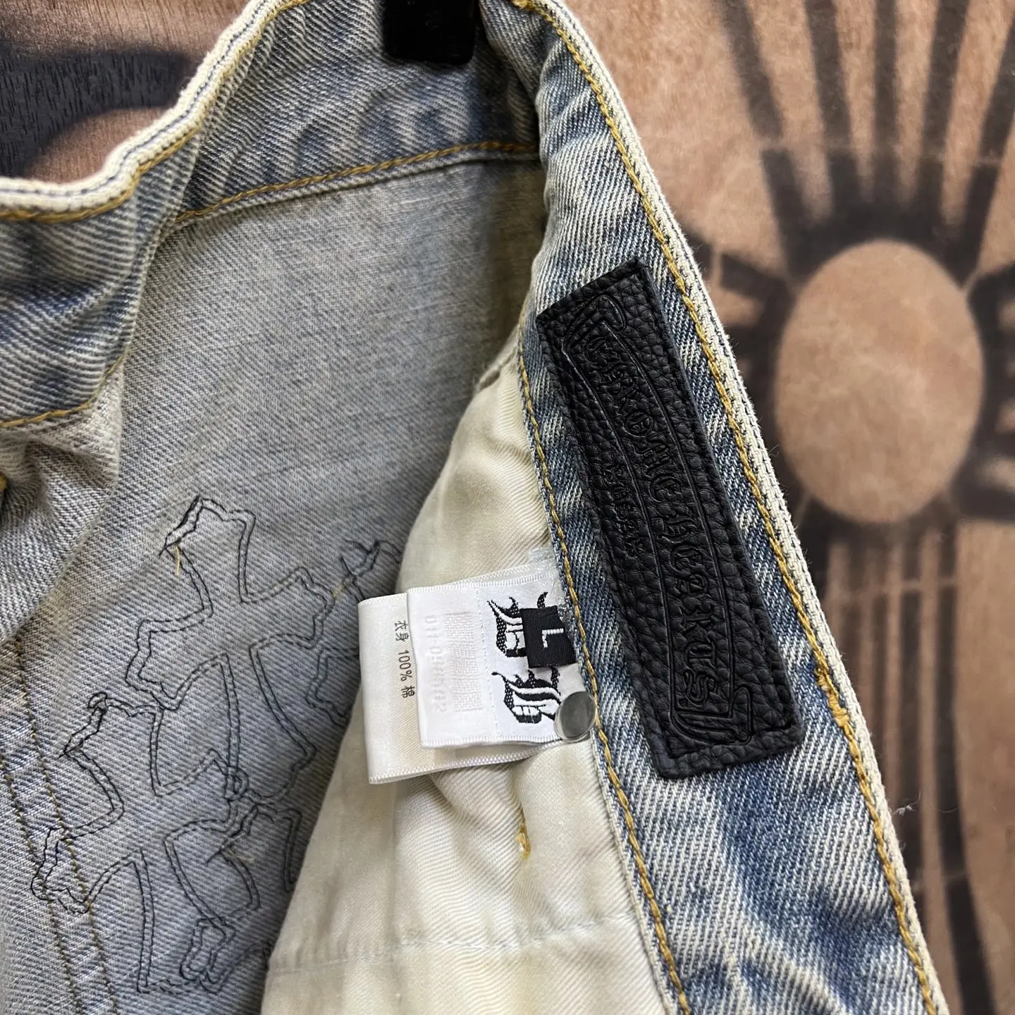 Remade Leather Cross Patch Denim Shorts D33014142 — view 7