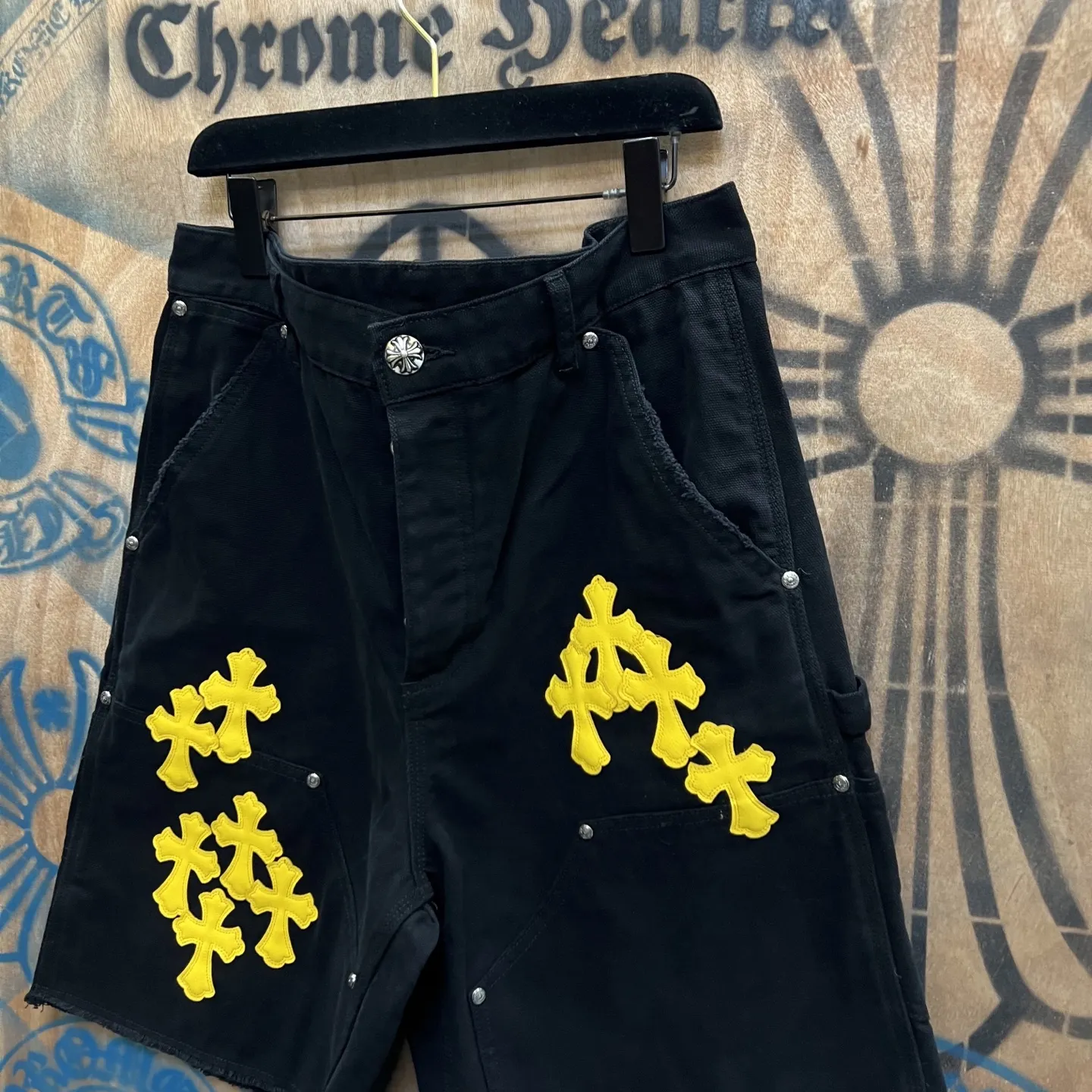 Cross-Patch Remake Denim Shorts D33014151 — view 3