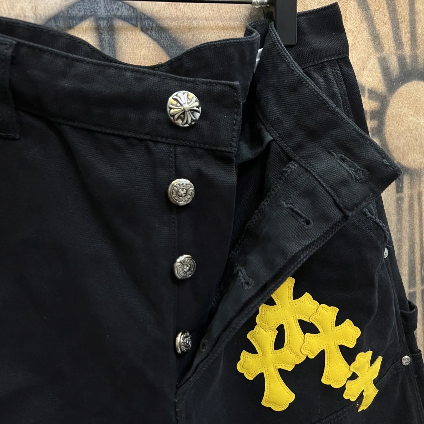 Cross-Patch Remake Denim Shorts D33014151 — view 4