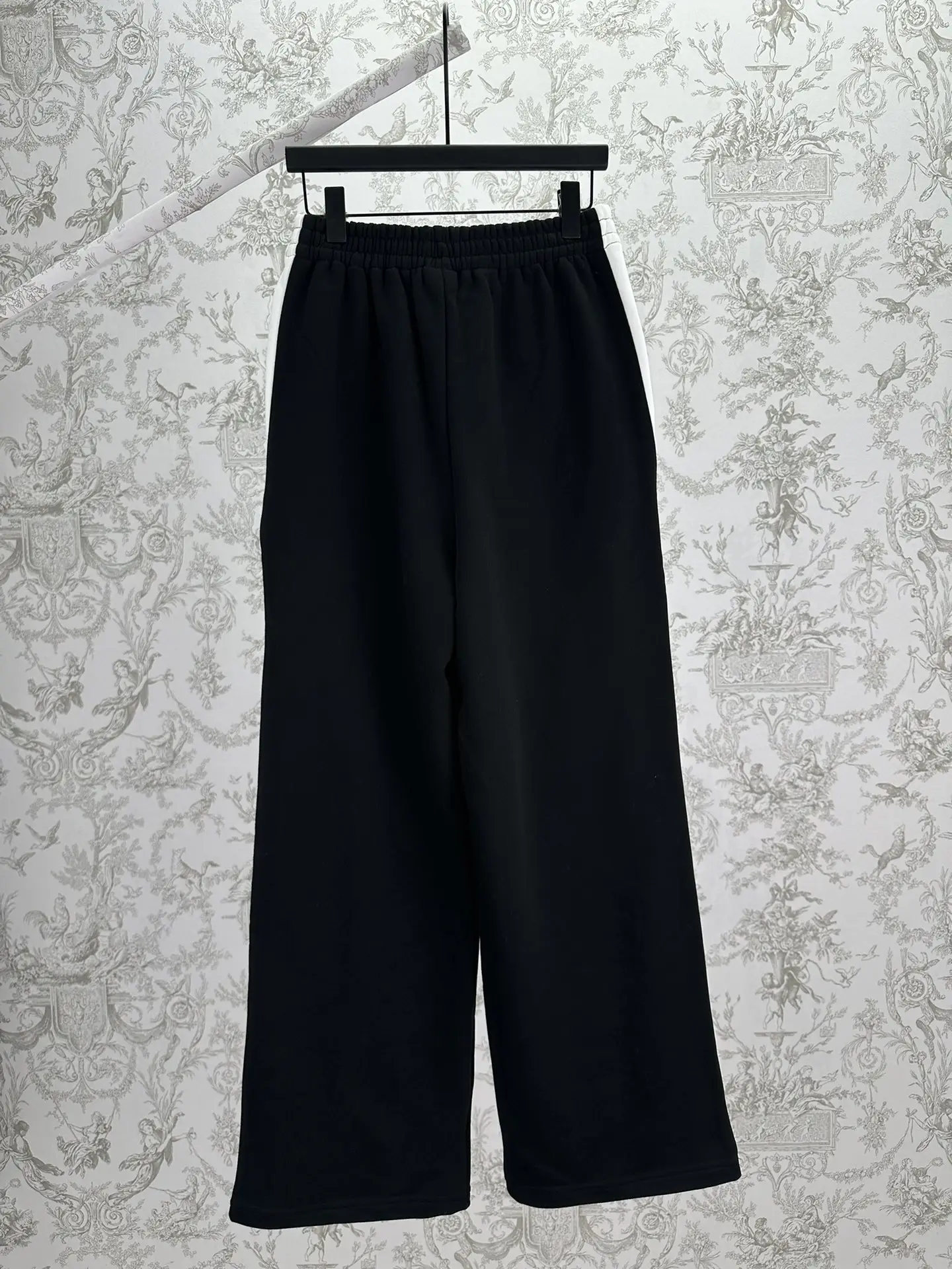 Balenciaga x NBA Embroidered Tracksuit Trousers D33513977 — view 2