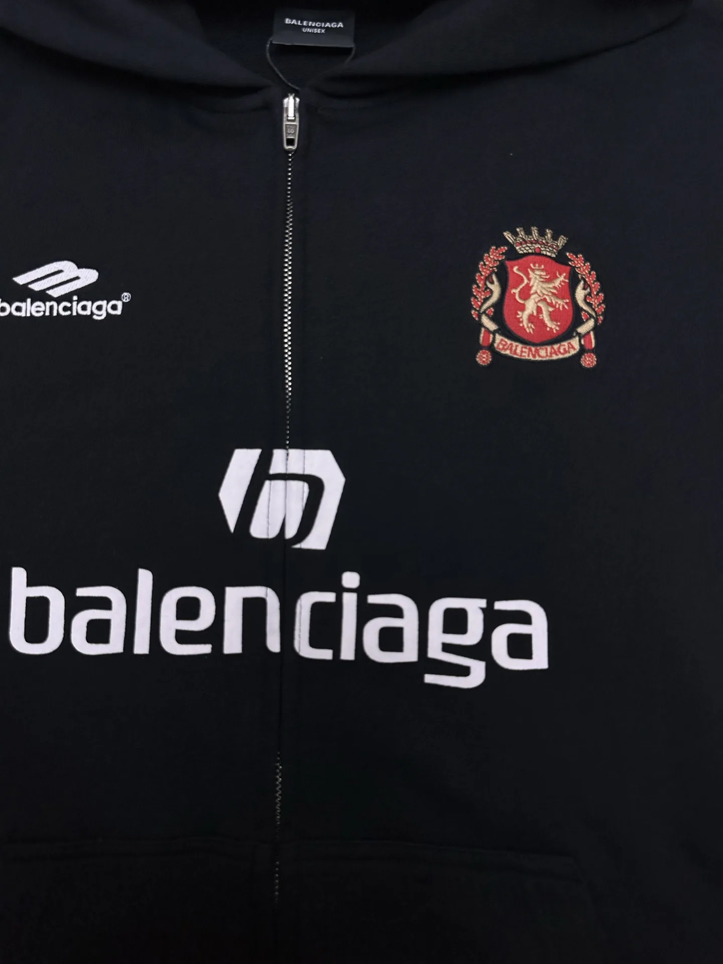 Logo-Print Oversized Zip-Up Hoodie D33519109 — view 5