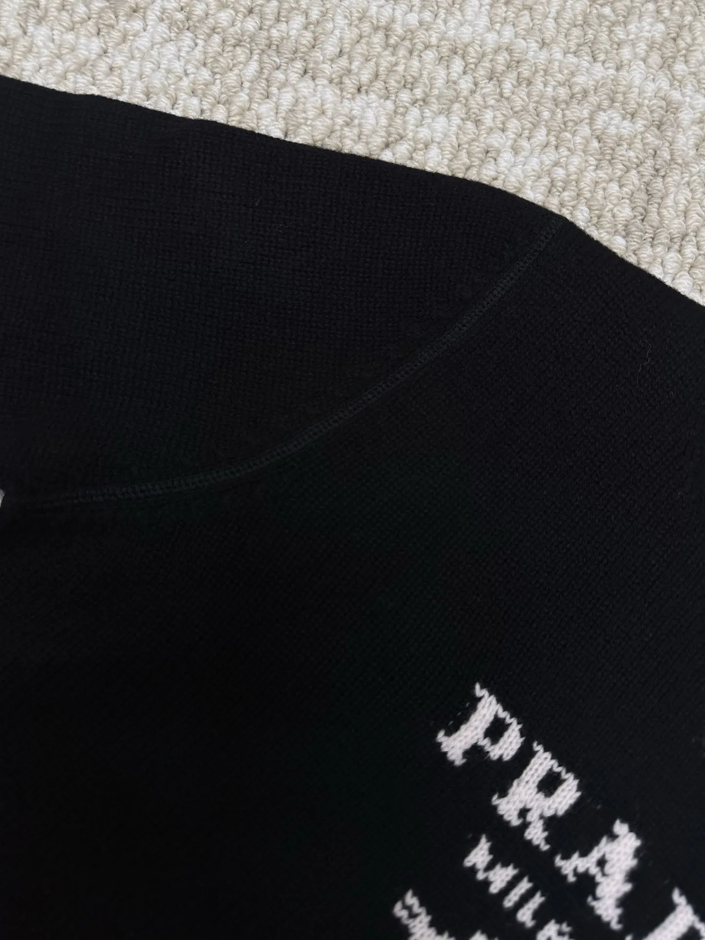 Logo Intarsia Wool and Cashmere Sweater D33519105 — view 4