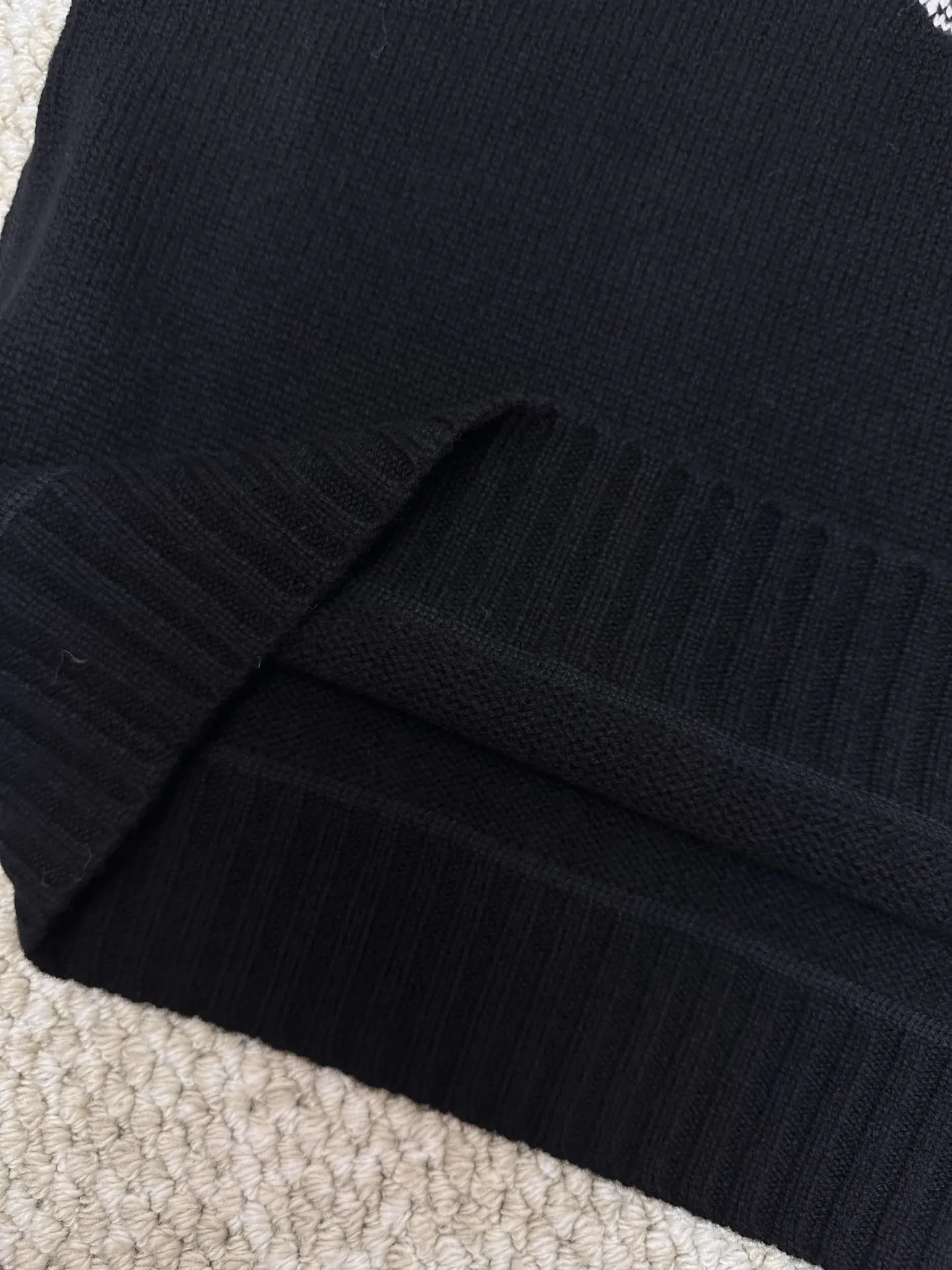 Logo Intarsia Wool and Cashmere Sweater D33519105 — view 7