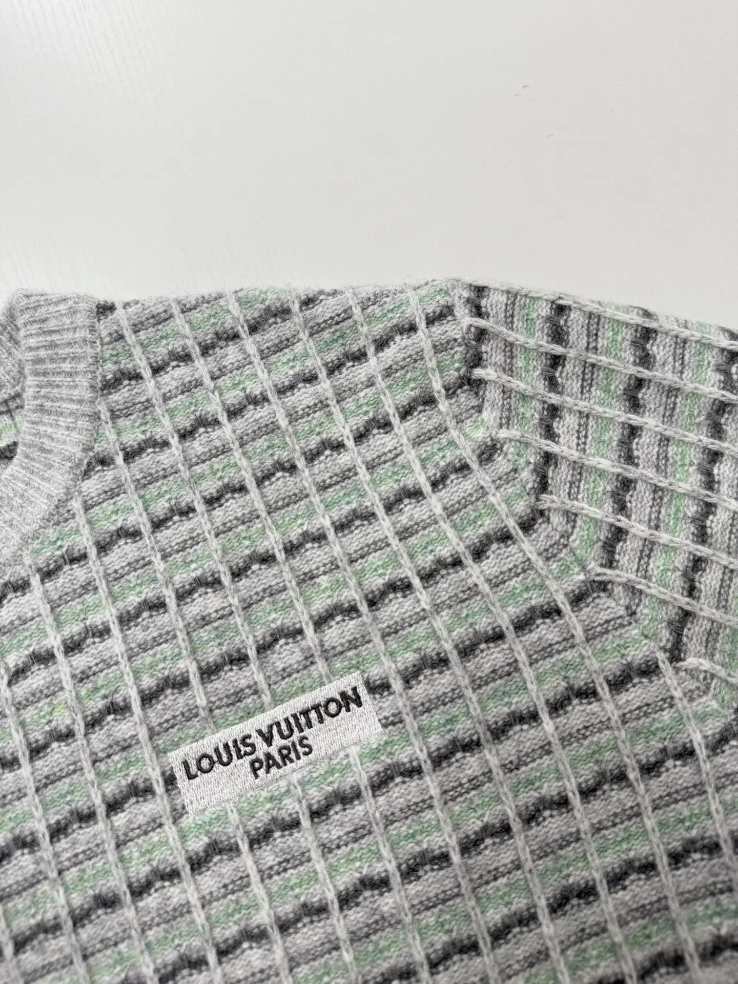Check Jacquard Wool-Blend Crew-Neck Sweater D33520745 — view 5
