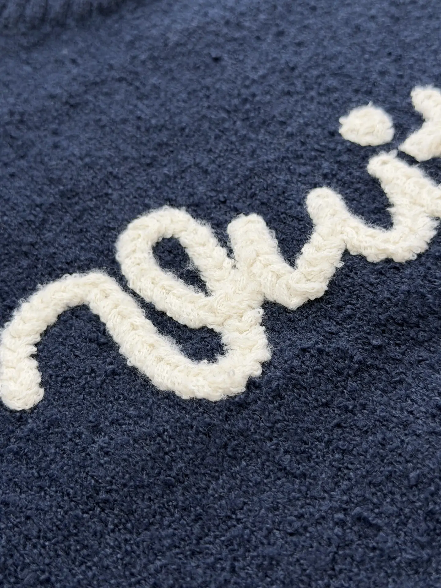Script Logo Bouclé Knit Crew-Neck Sweater D33520669 — view 7