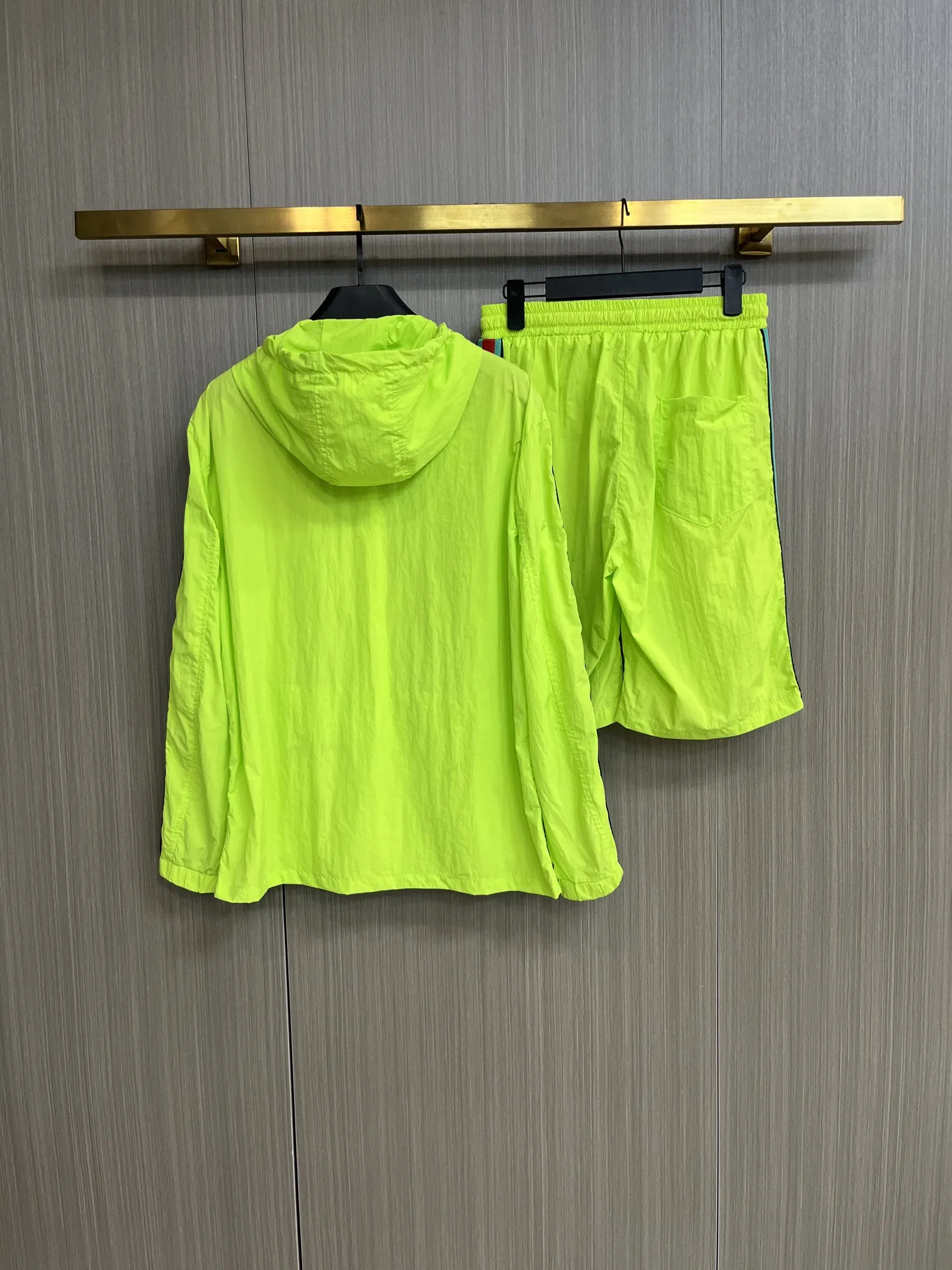 Logo-Appliquéd Hooded Windbreaker and Shorts Set D34014541 — view 2