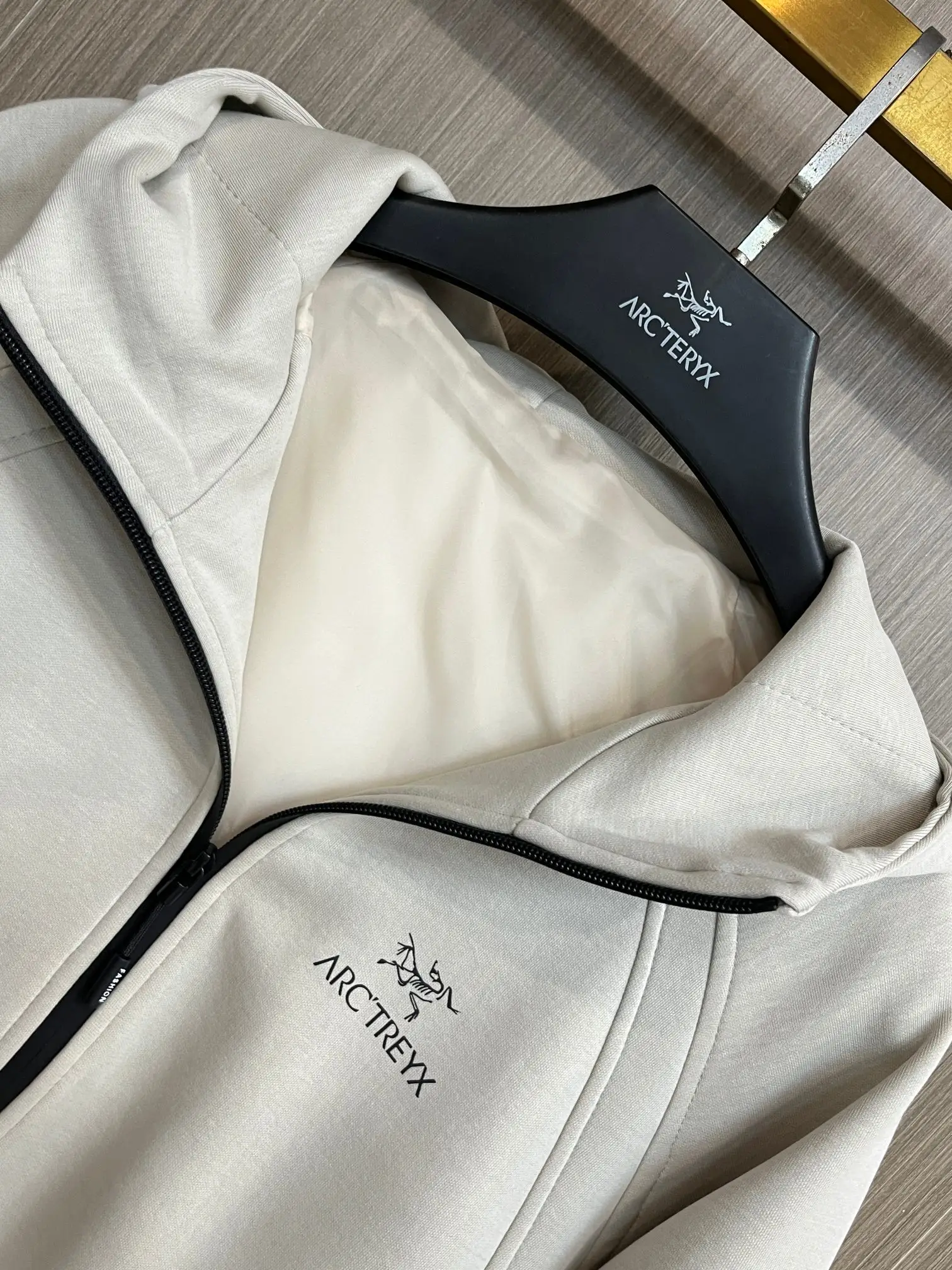 Logo-Embroidered Hooded Softshell Jacket D34014318 — view 4