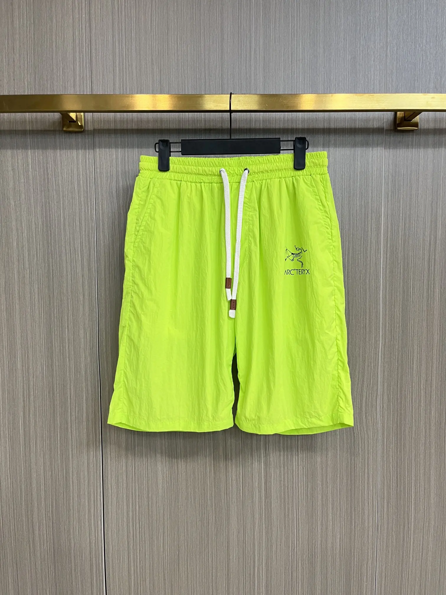 Hooded Windbreaker and Shorts Performance Set D34014560 — view 3