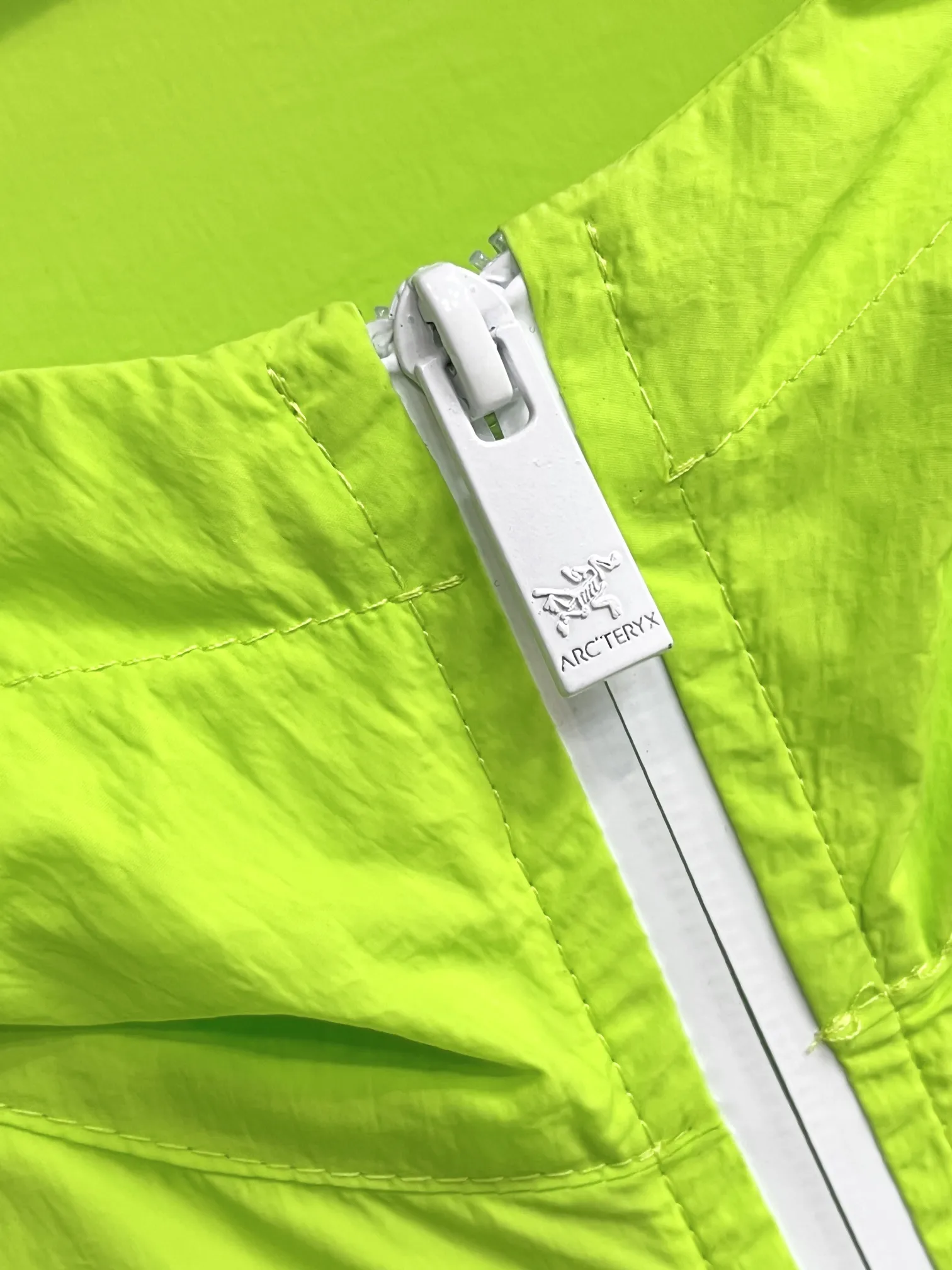 Hooded Windbreaker and Shorts Performance Set D34014560 — view 8