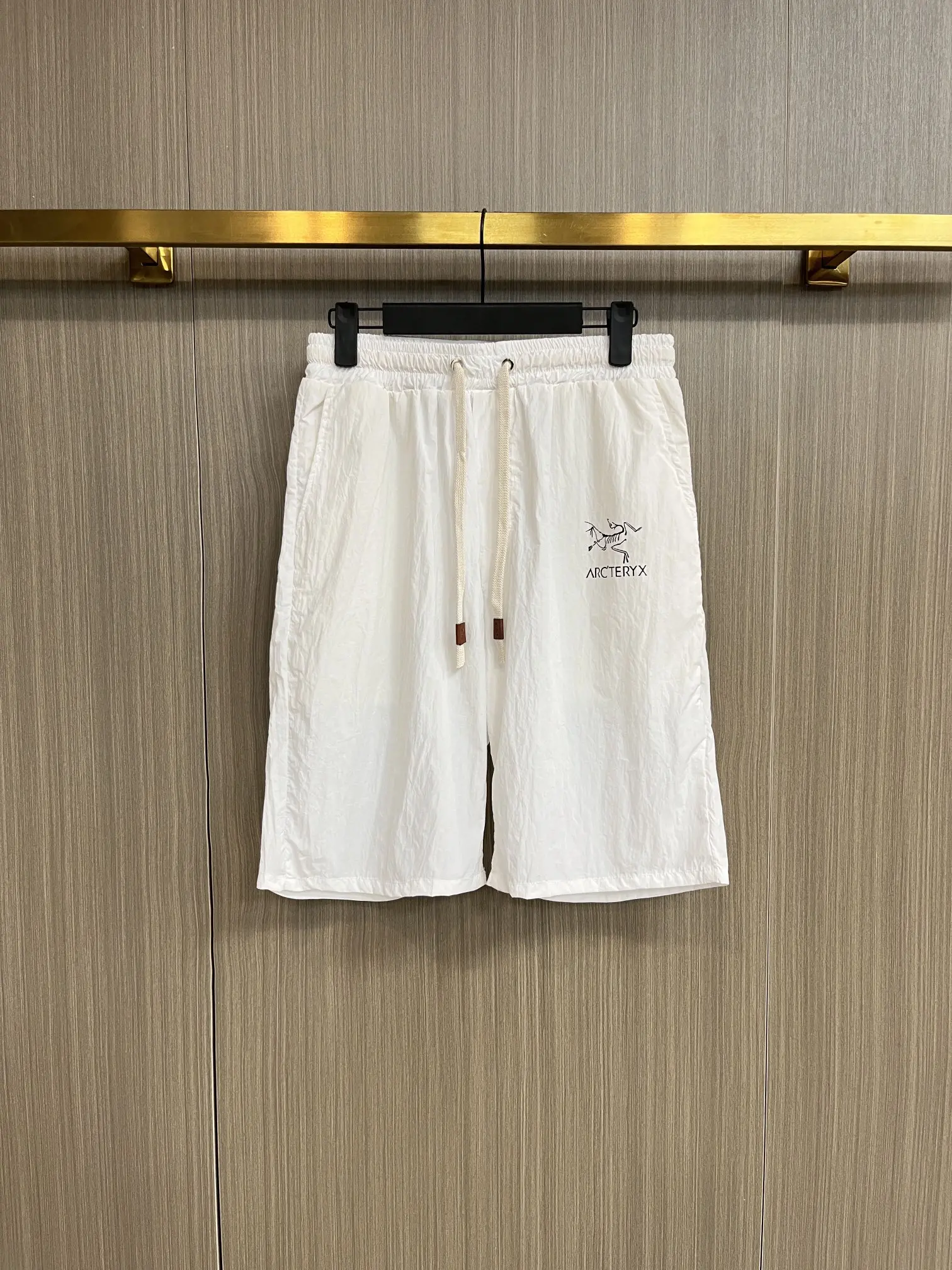Logo-Print Hooded Windbreaker and Shorts Set D34014561 — view 3
