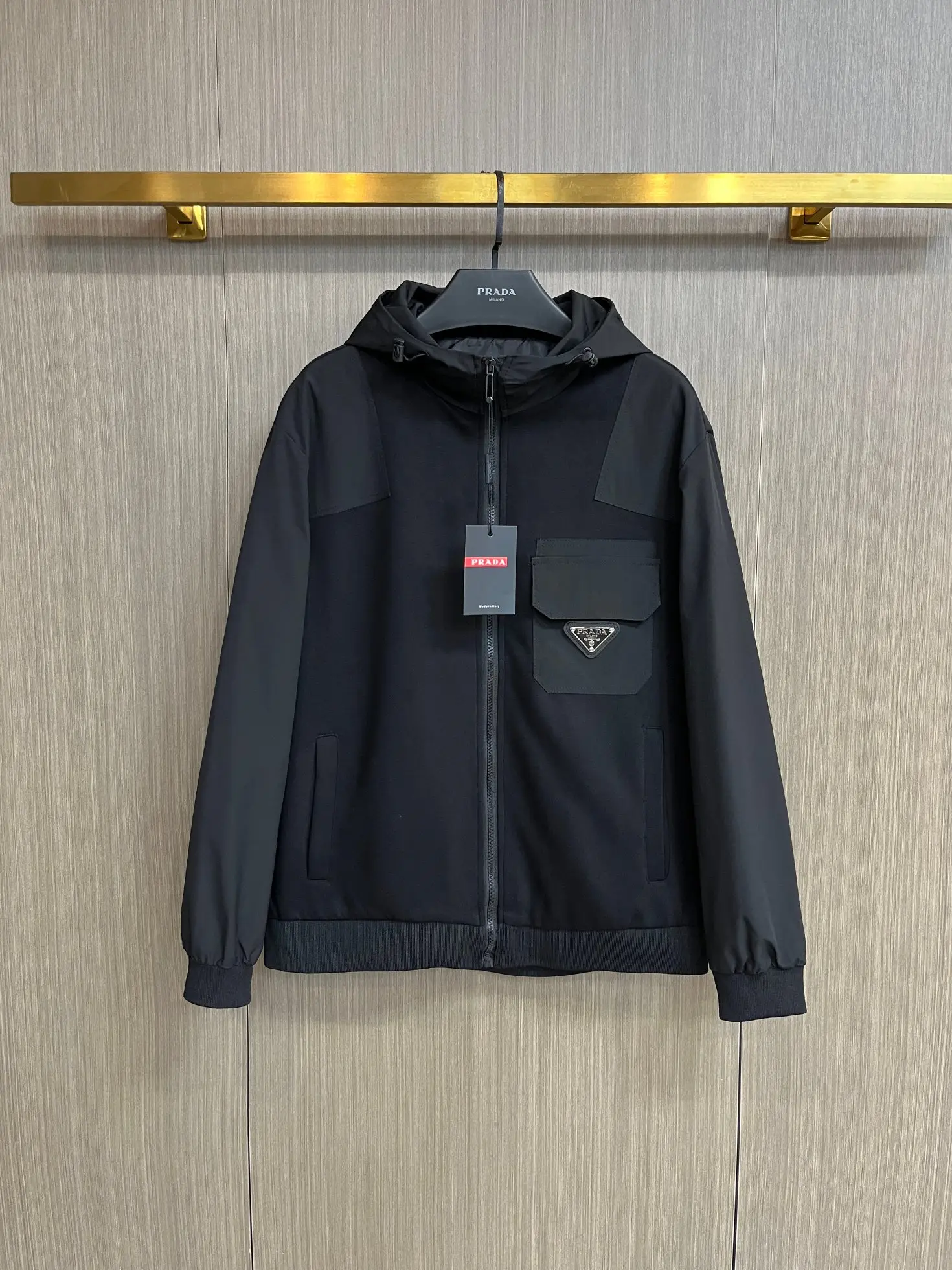 Logo-Appliqué Hooded Shell Jacket D34014315