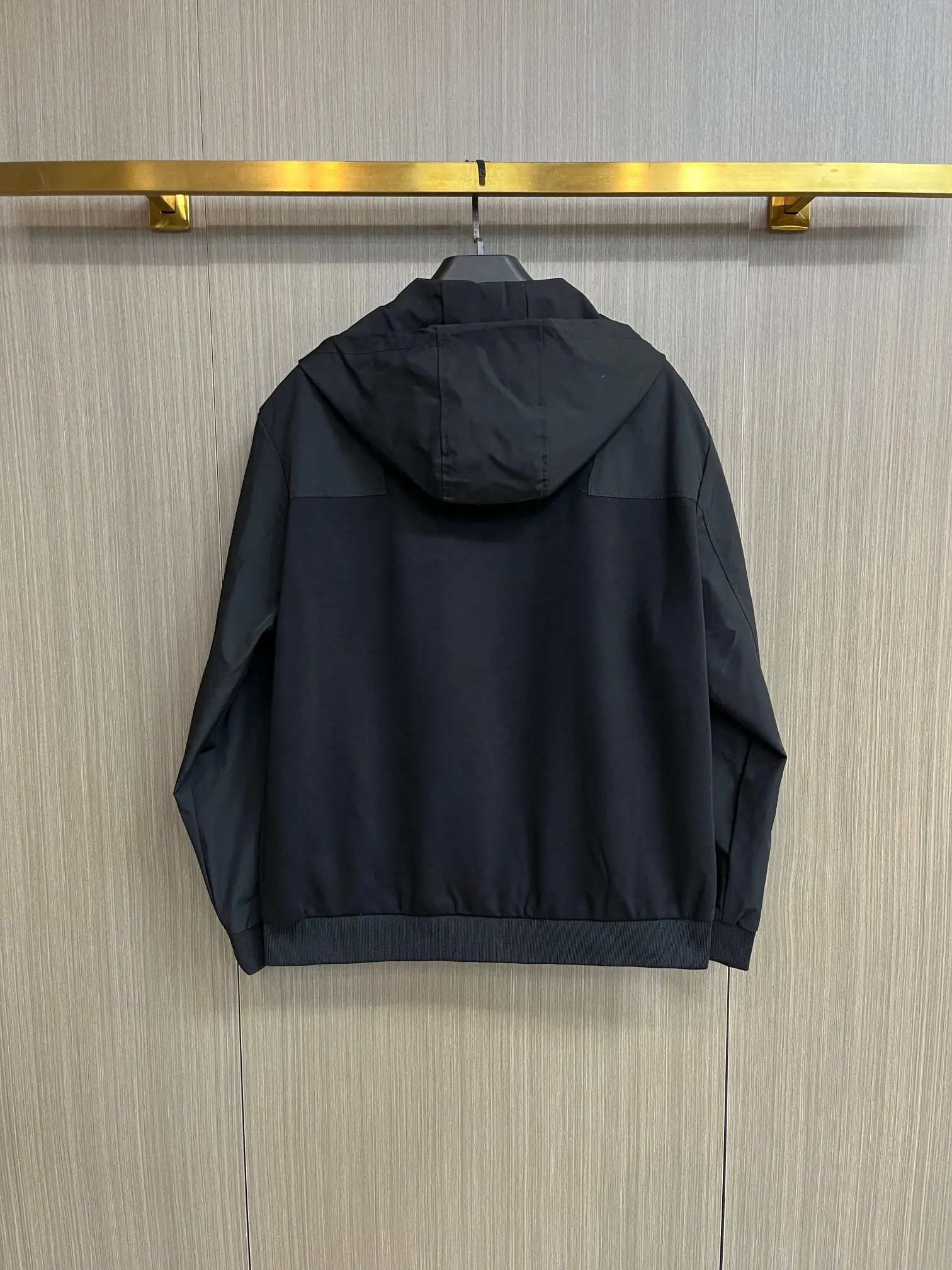 Logo-Appliqué Hooded Shell Jacket D34014315 — view 2