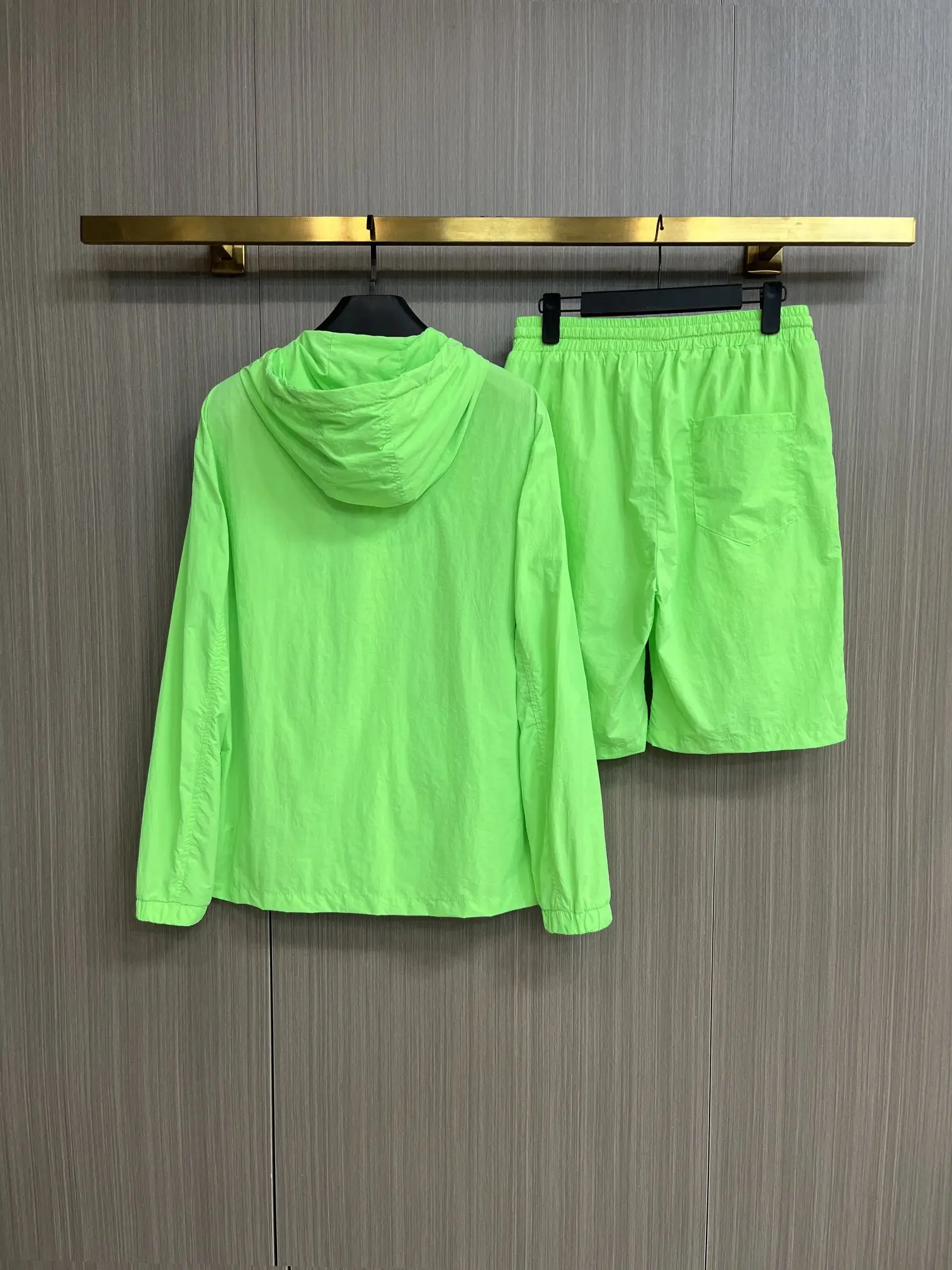Logo-Appliqué Hooded Jacket and Shorts Set D34014551 — view 2