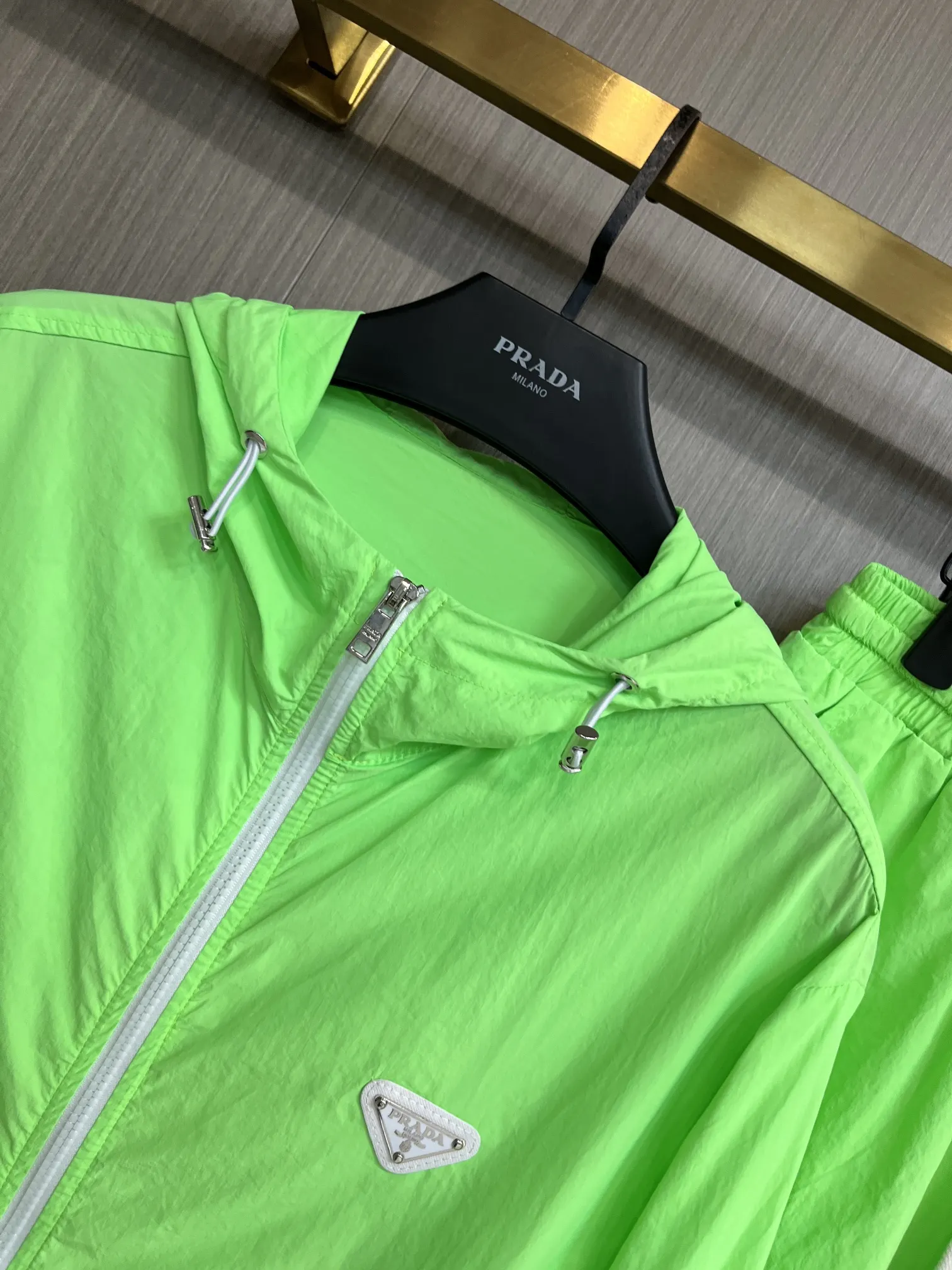 Logo-Appliqué Hooded Jacket and Shorts Set D34014551 — view 6