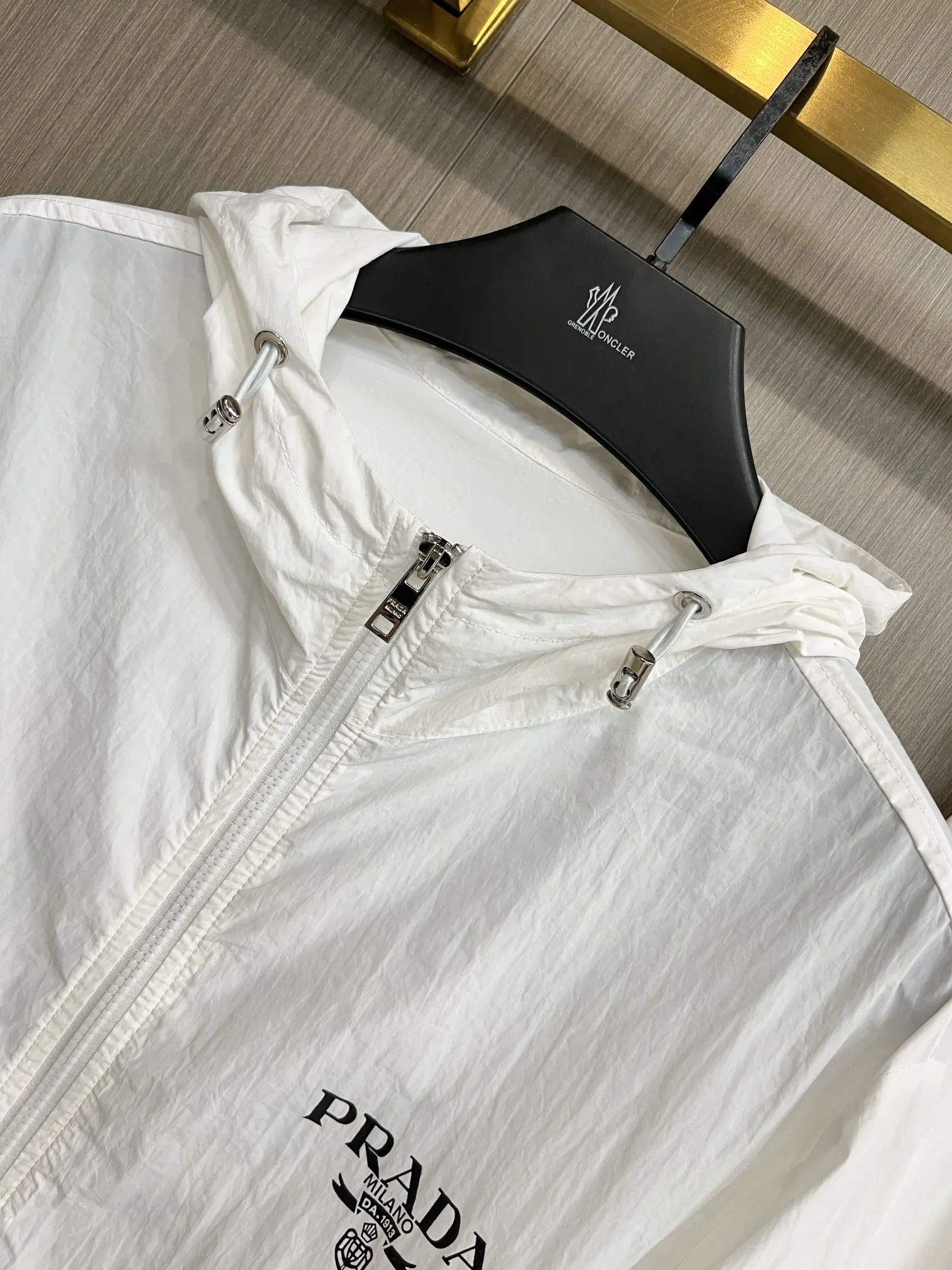 Logo-Print Hooded Windbreaker and Shorts Set D34014408 — view 9