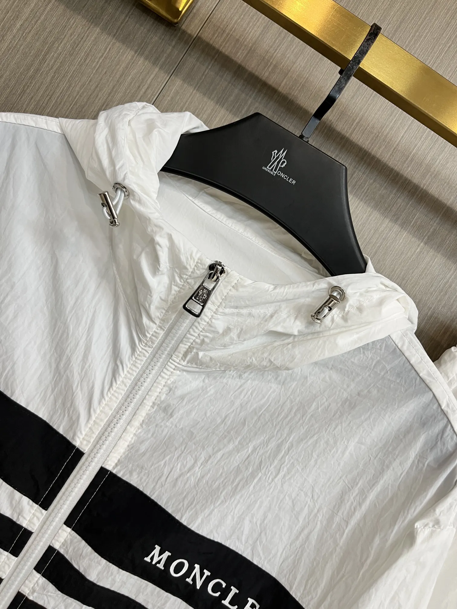 Striped Hooded Windbreaker and Shorts Set D34014405 — view 6