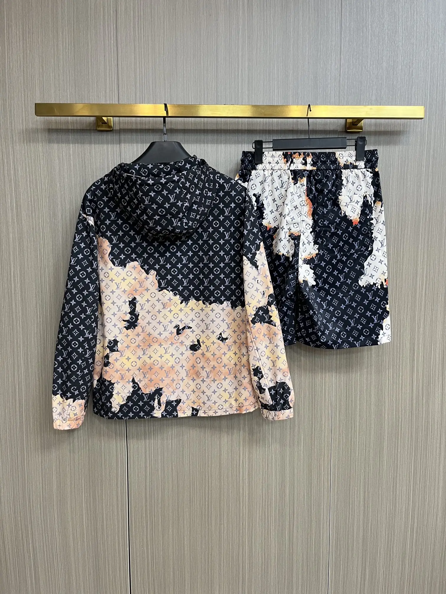 Monogram Print Hooded Jacket and Shorts Set D34014554 — view 2