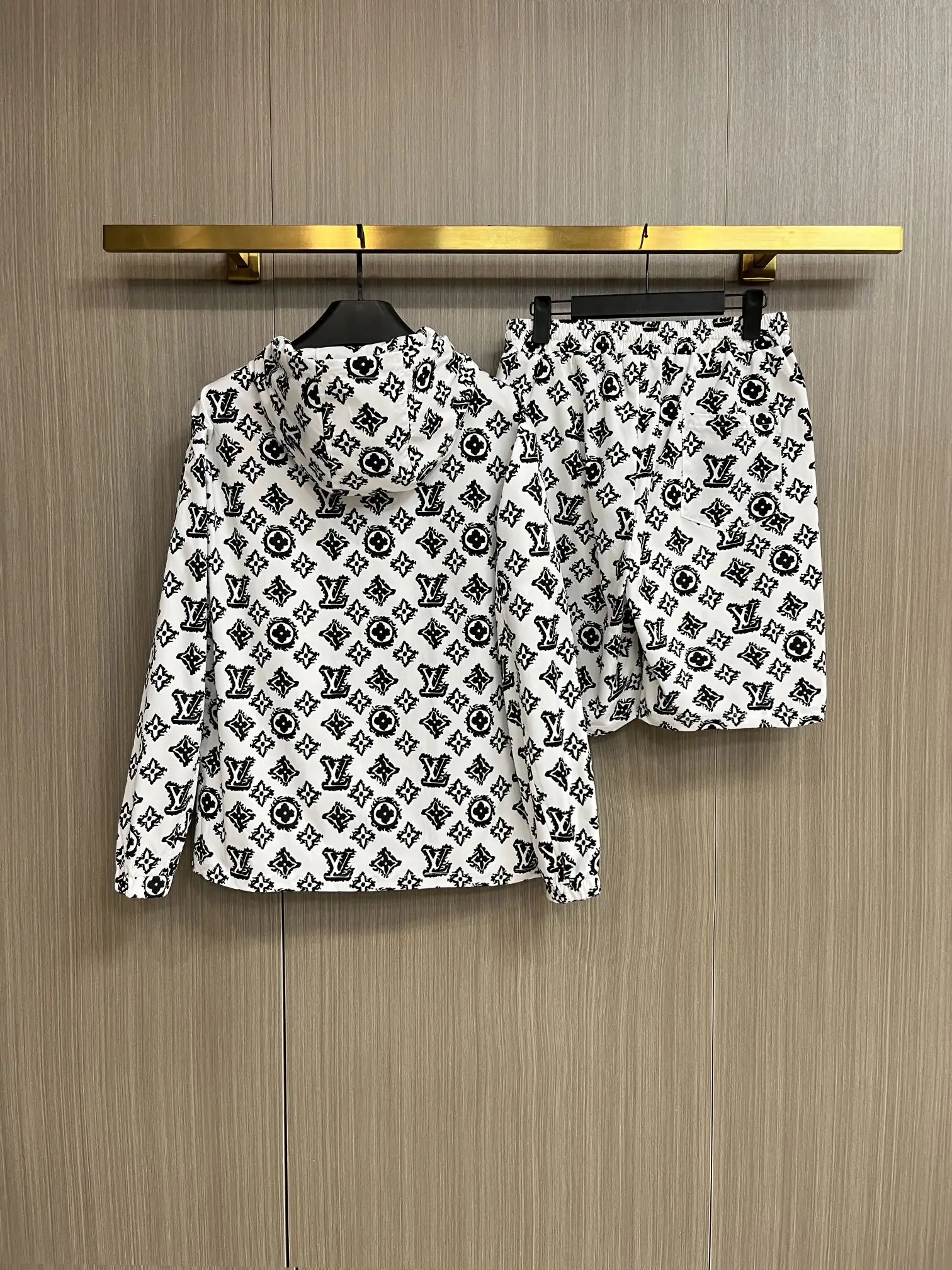 Monogram Print Hooded Jacket and Shorts Set D34014550 — view 2