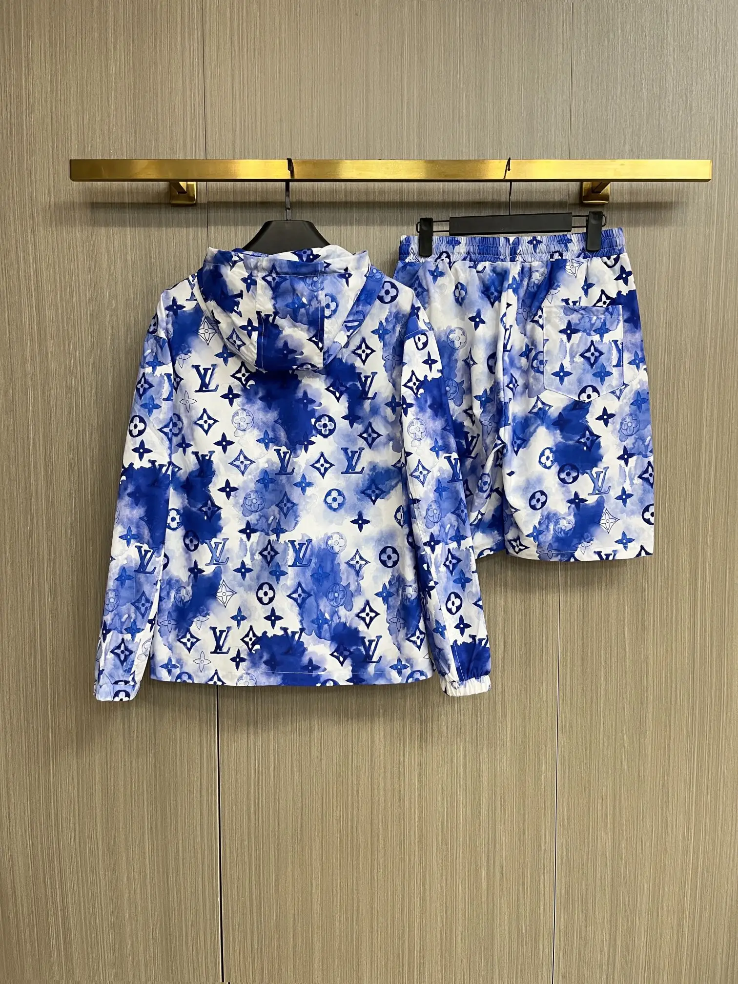 Monogram Watercolor Windbreaker and Shorts Set D34014543 — view 2