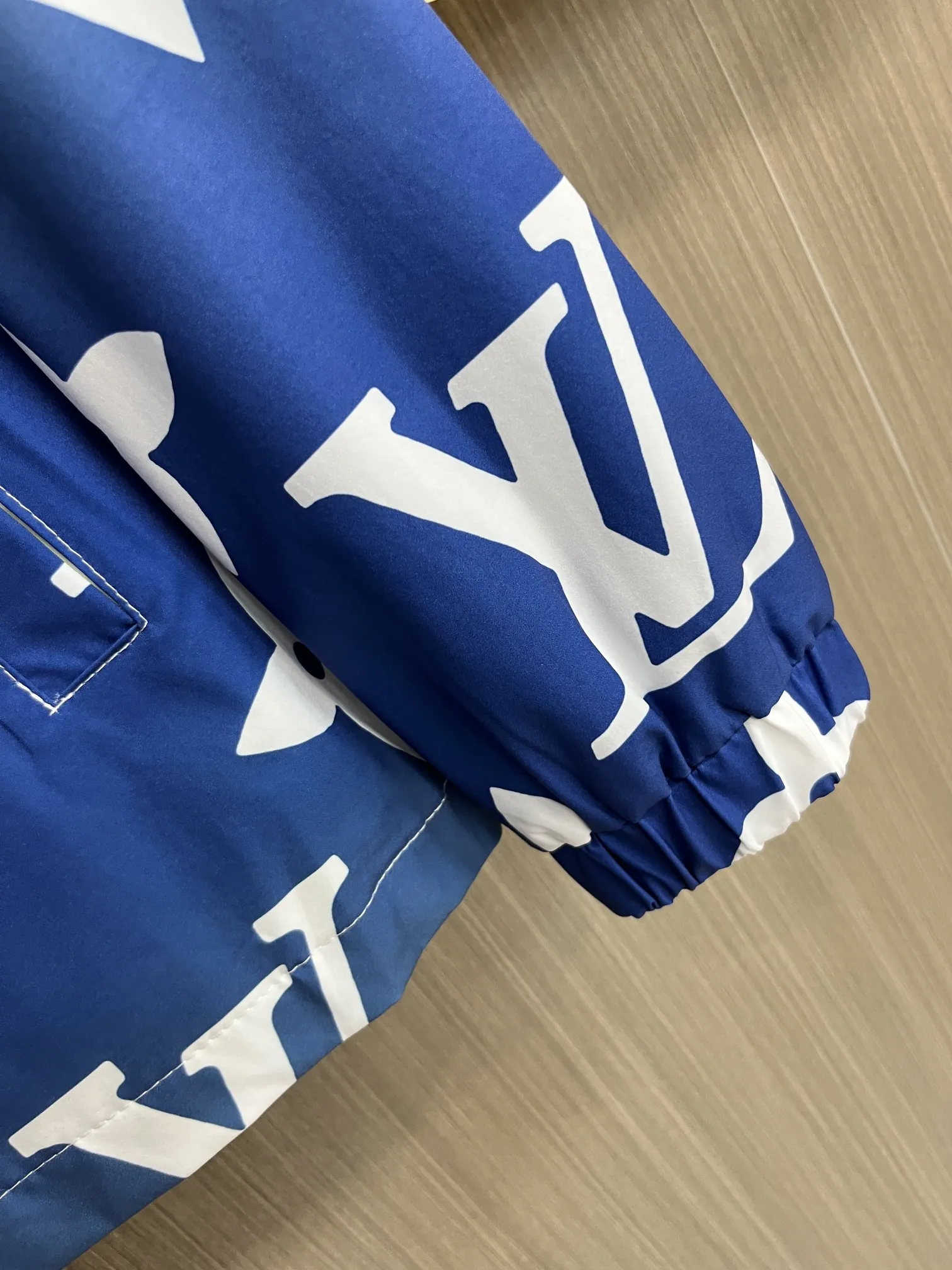 Monogram Gradient Hooded Windbreaker and Shorts Set D34014540 — view 8