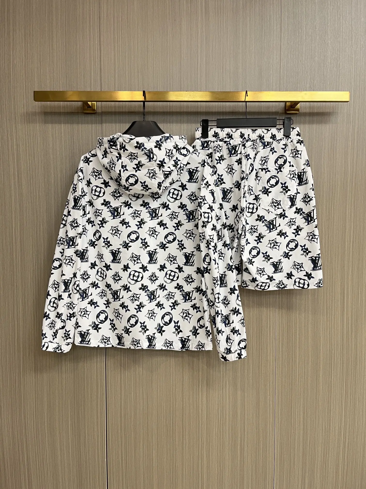 Monogram Print Hooded Windbreaker and Shorts Set D34014552 — view 2
