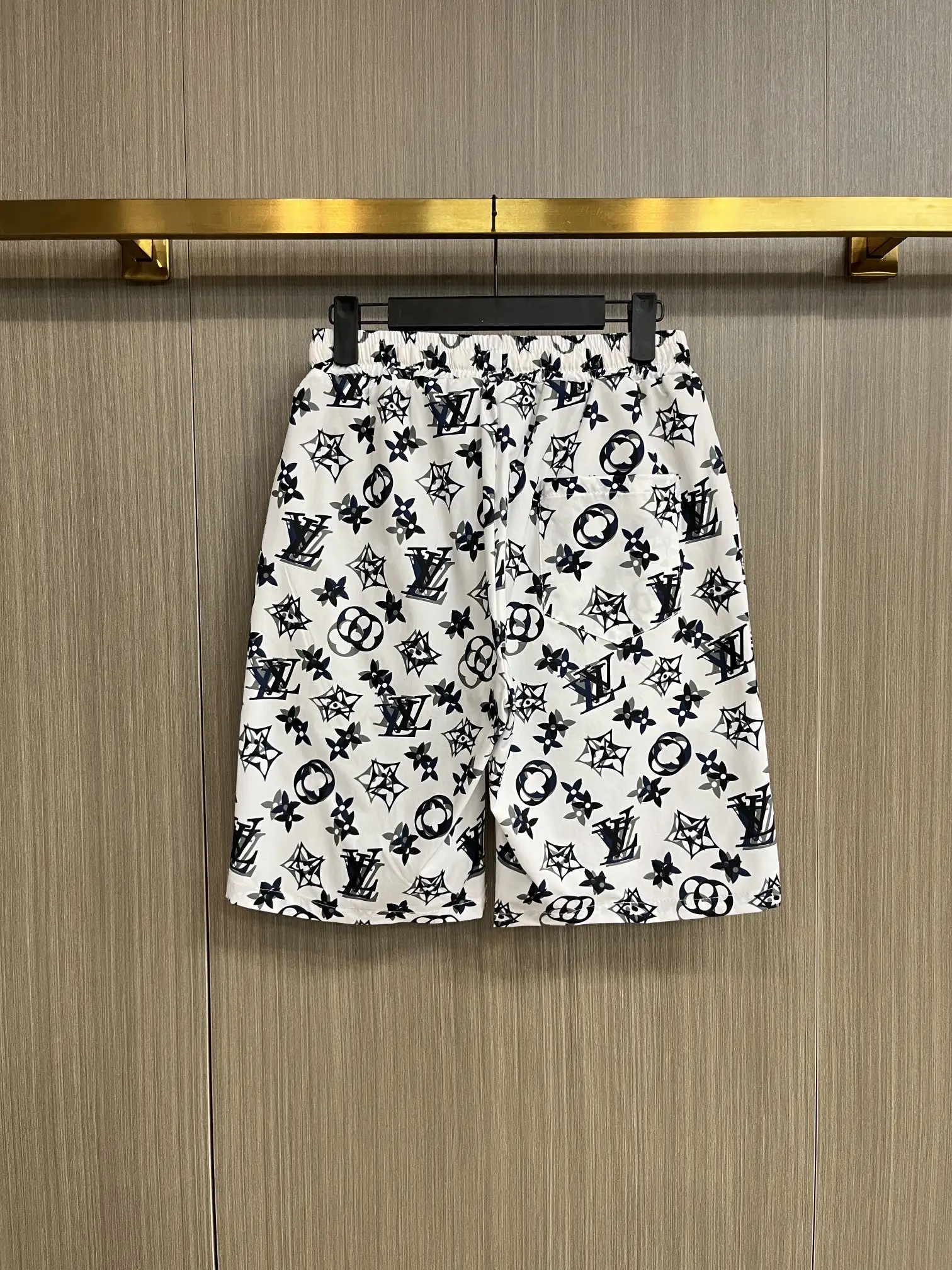 Monogram Print Hooded Windbreaker and Shorts Set D34014552 — view 4