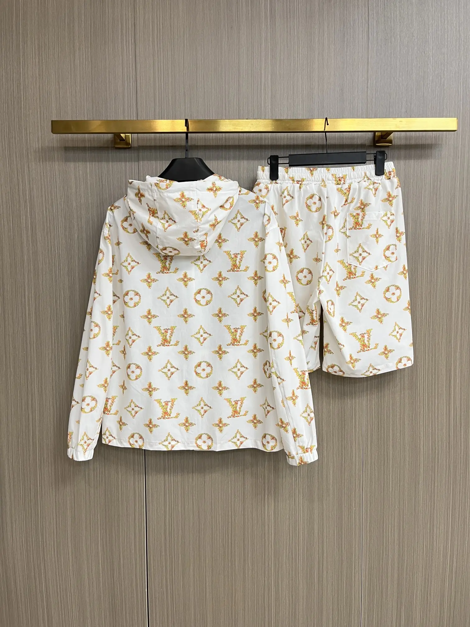 Monogram Print Hooded Jacket and Shorts Set D34014403 — view 2