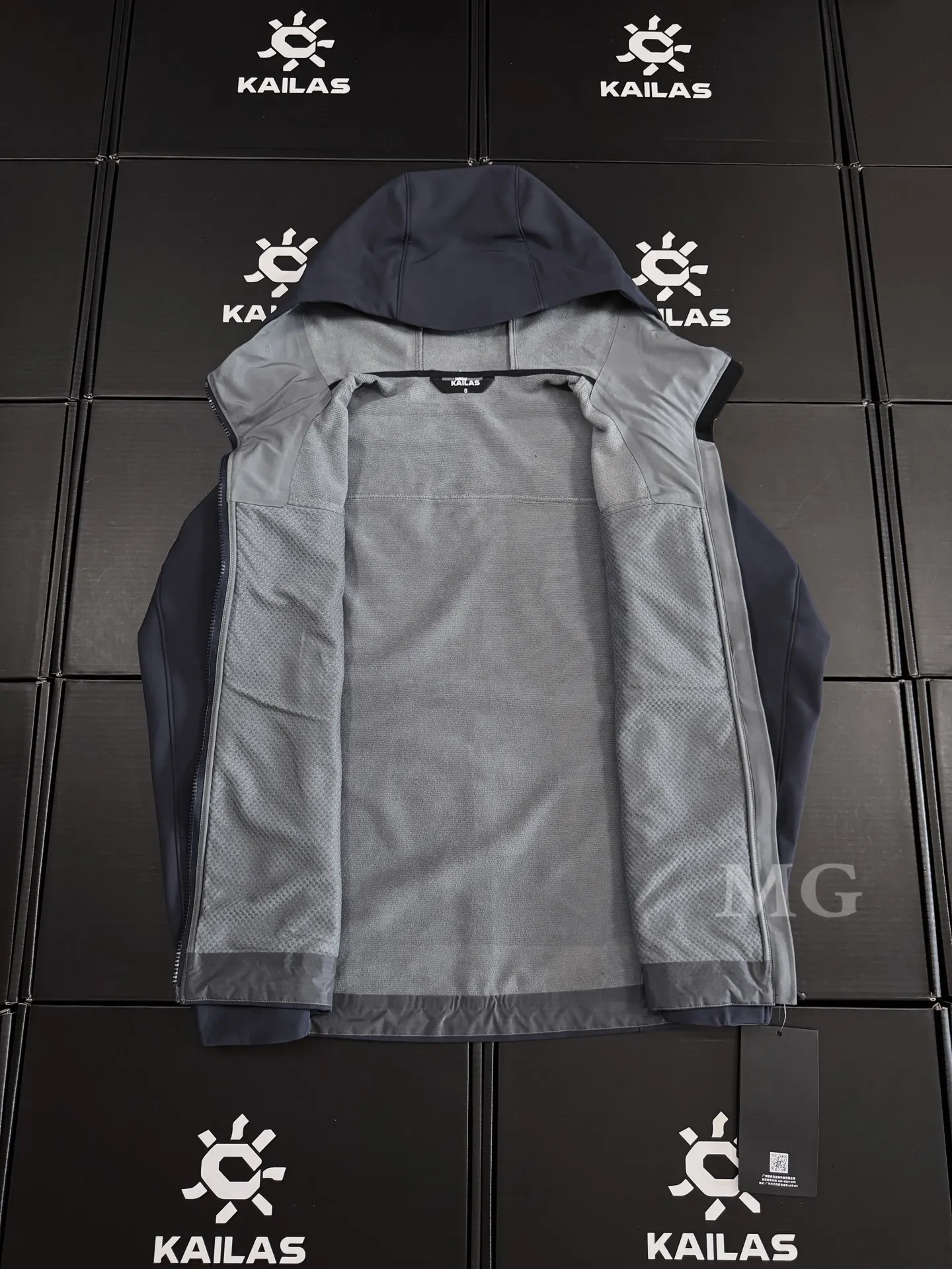 Kailas M8iC Fleece-Lined Softshell Hooded Jacket D35018955 — view 3