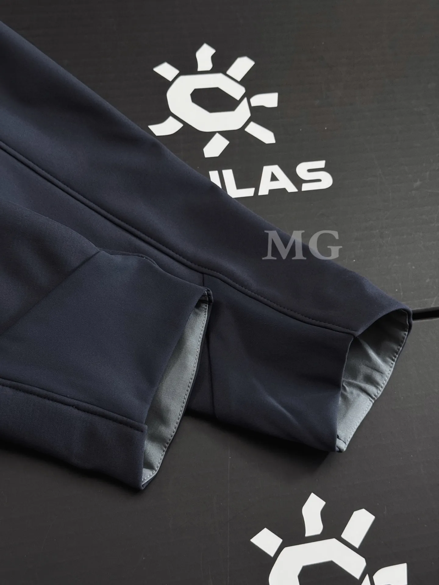 Kailas M8iC Fleece-Lined Softshell Hooded Jacket D35018955 — view 6
