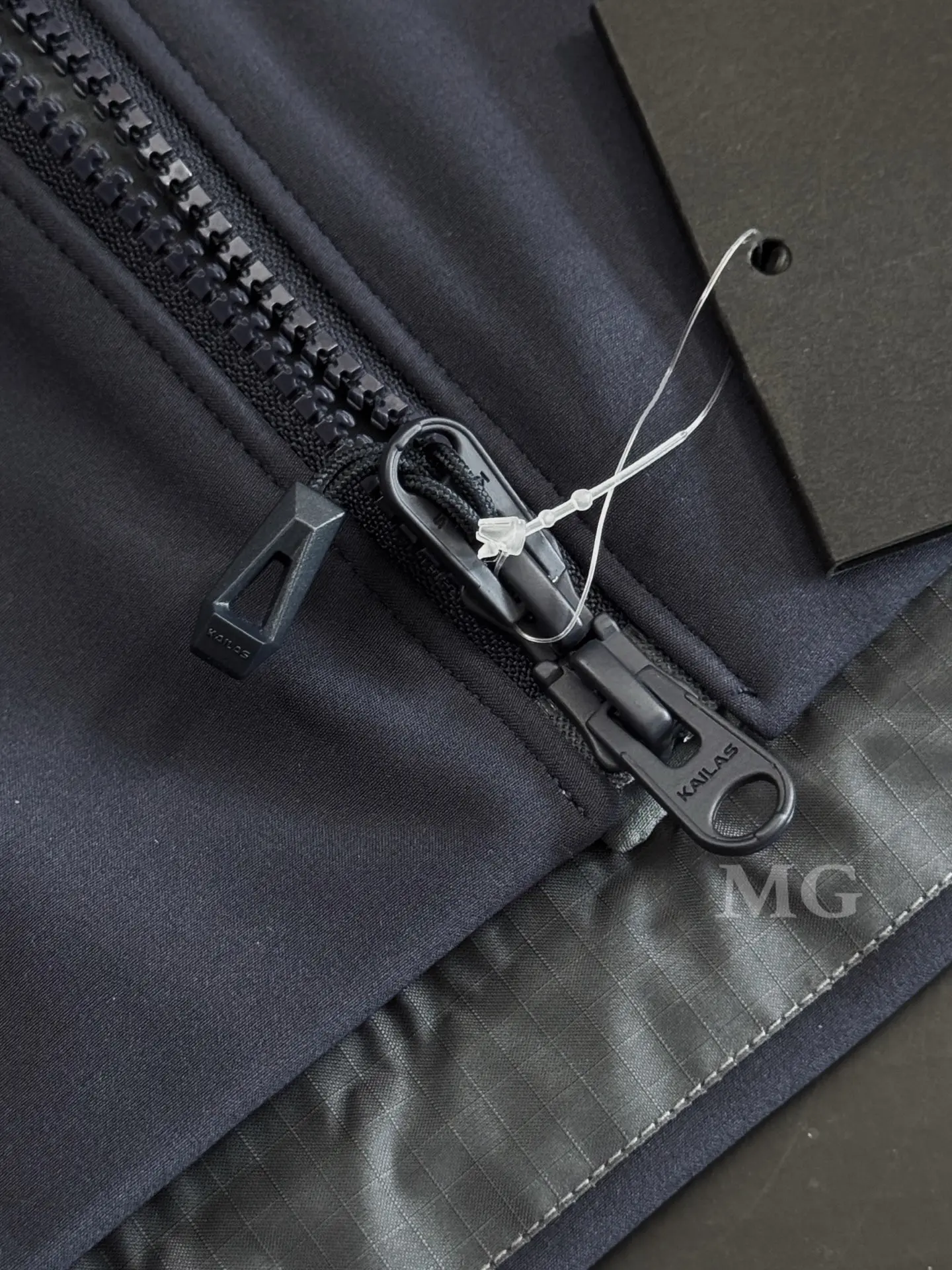 Kailas M8iC Fleece-Lined Softshell Hooded Jacket D35018955 — view 8