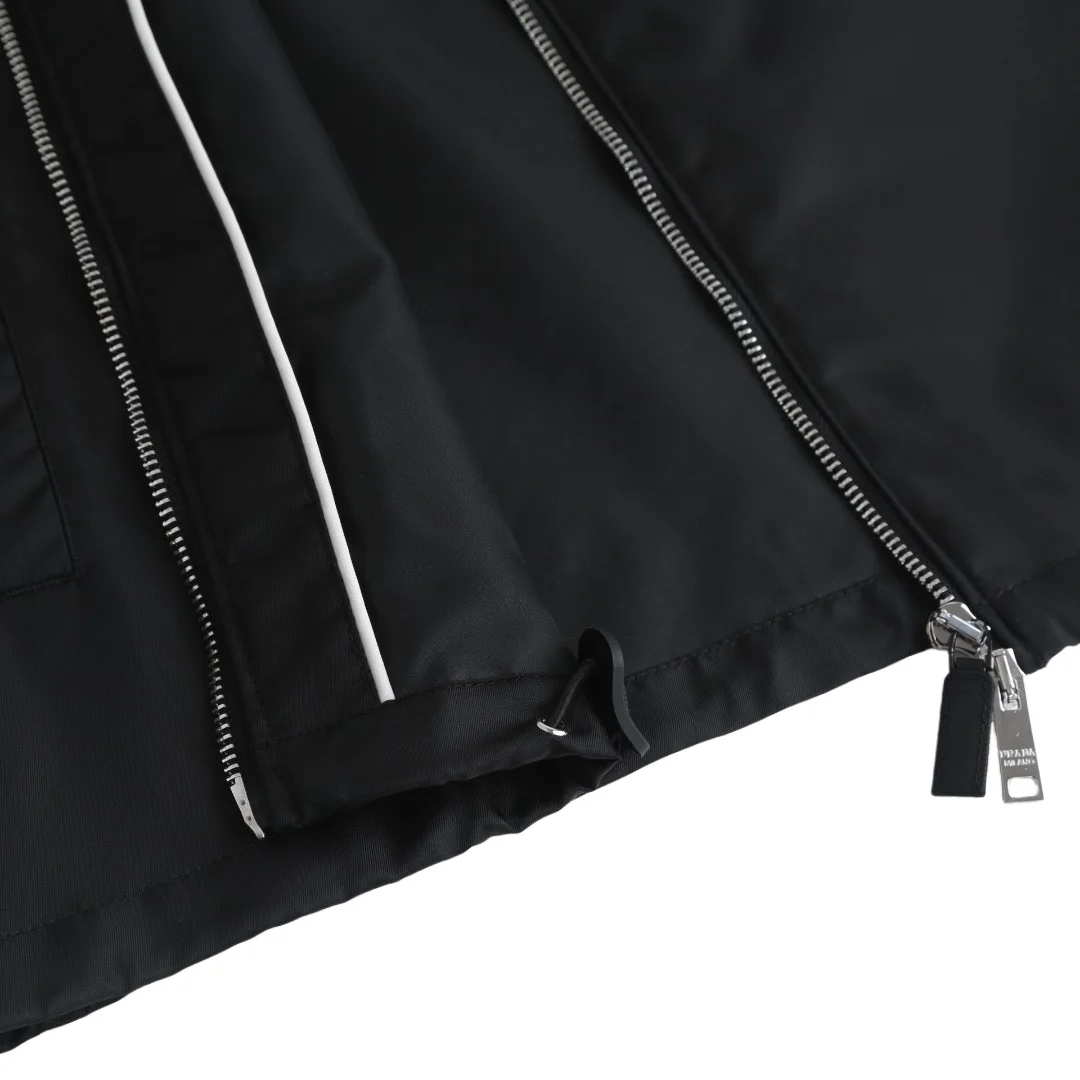 Re-Nylon Hooded Jacket with Enamel Triangle Logo D35013778 — view 12