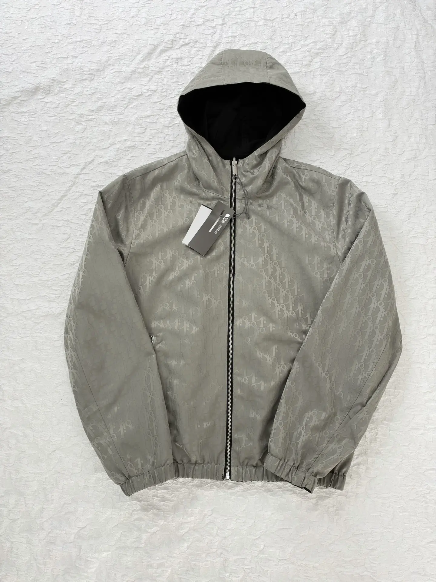 Oblique Jacquard Reversible Hooded Jacket D35519174 — view 3