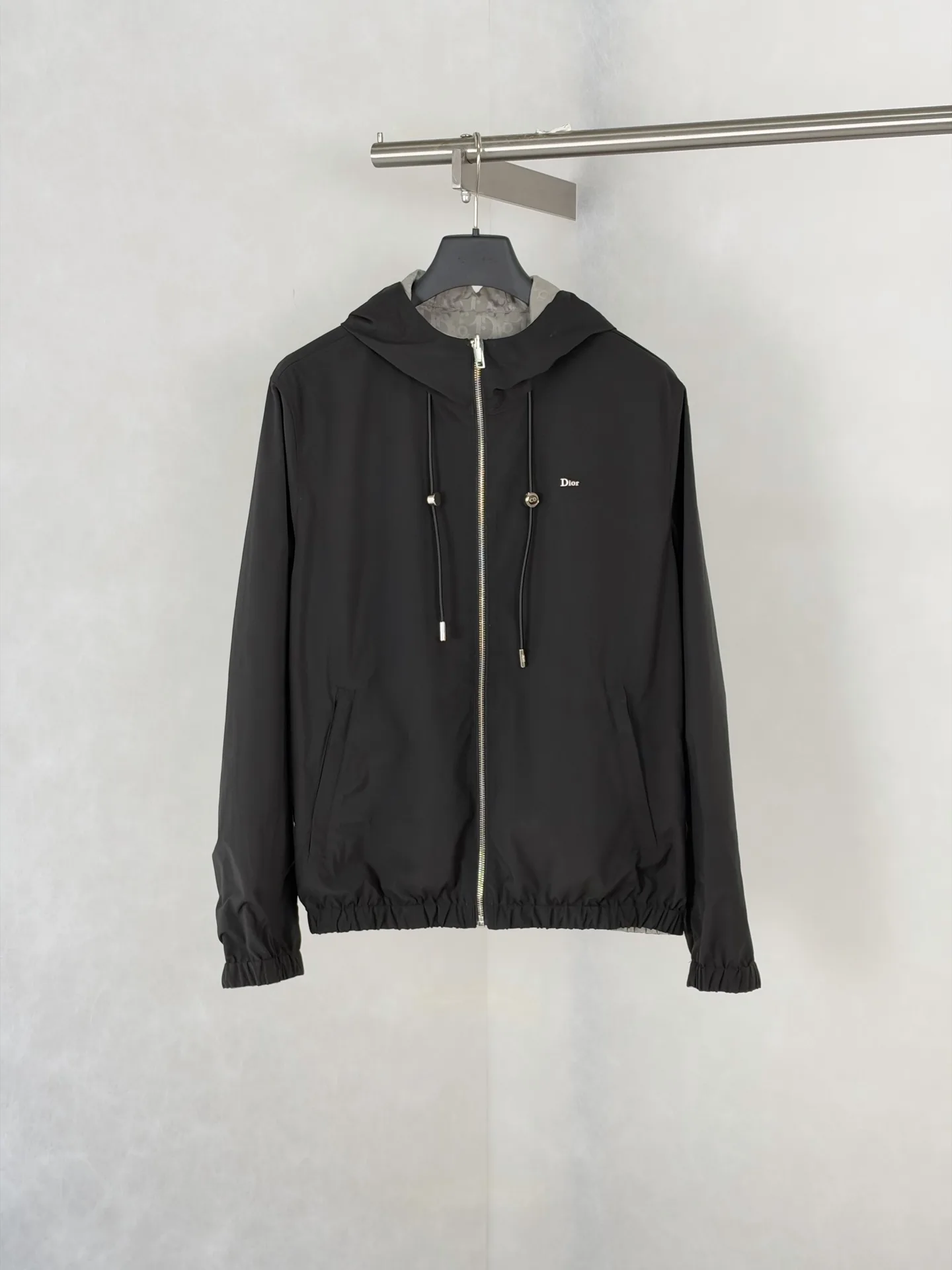 Oblique Jacquard Reversible Hooded Jacket D35519174 — view 4