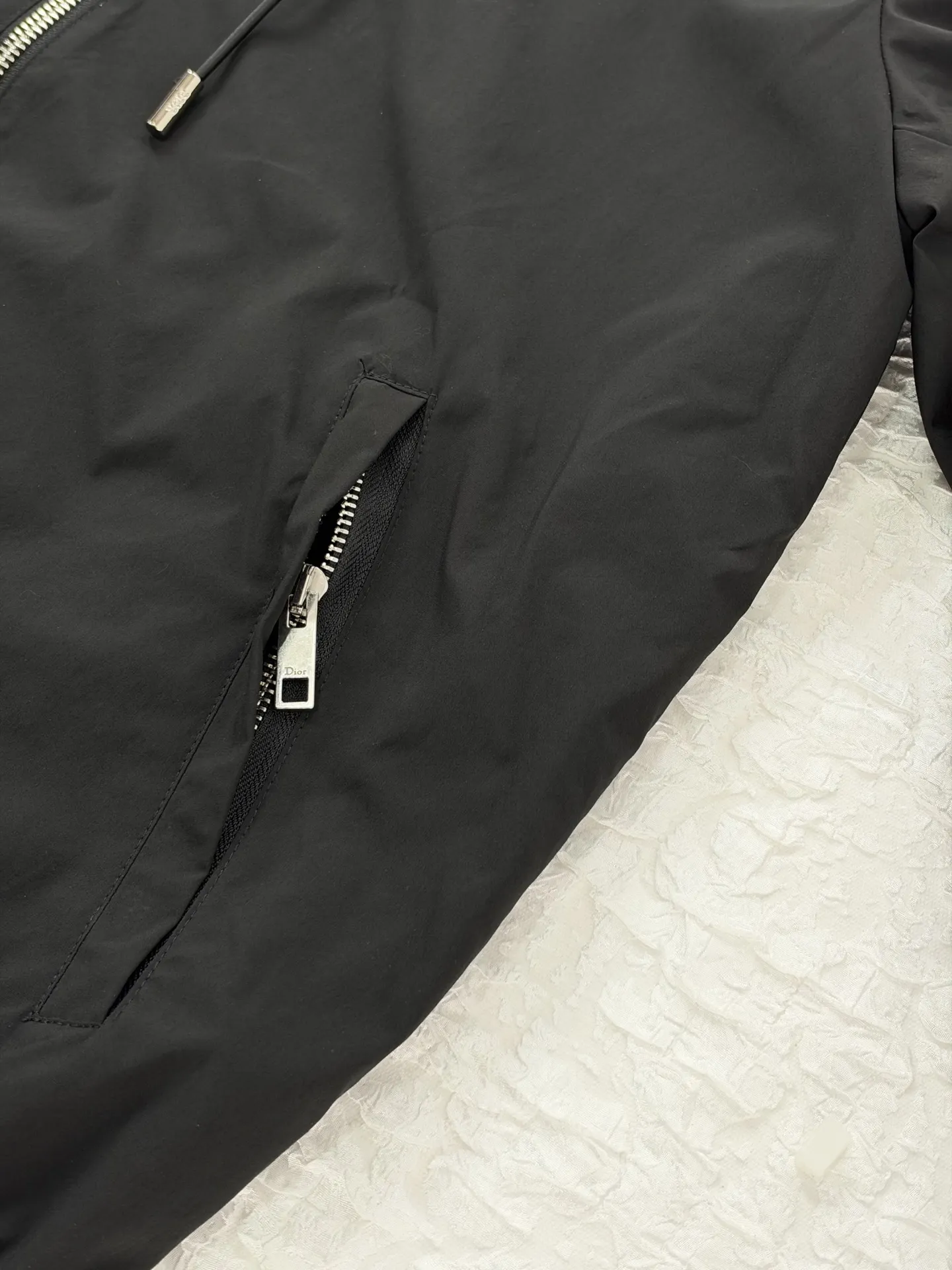 Oblique Jacquard Reversible Hooded Jacket D35519174 — view 10