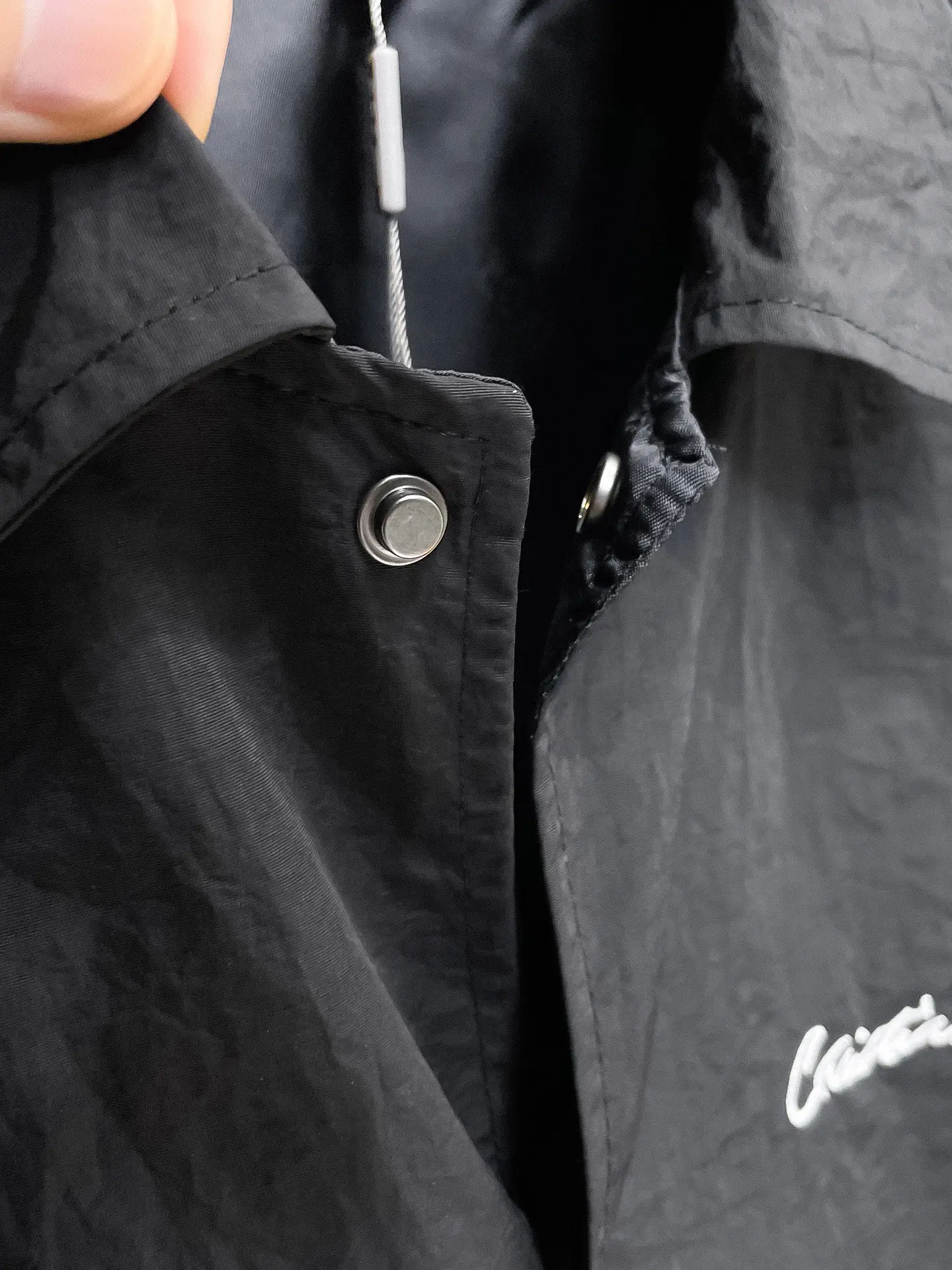 Logo-Embroidered Technical Coach Jacket D36014669 — view 6