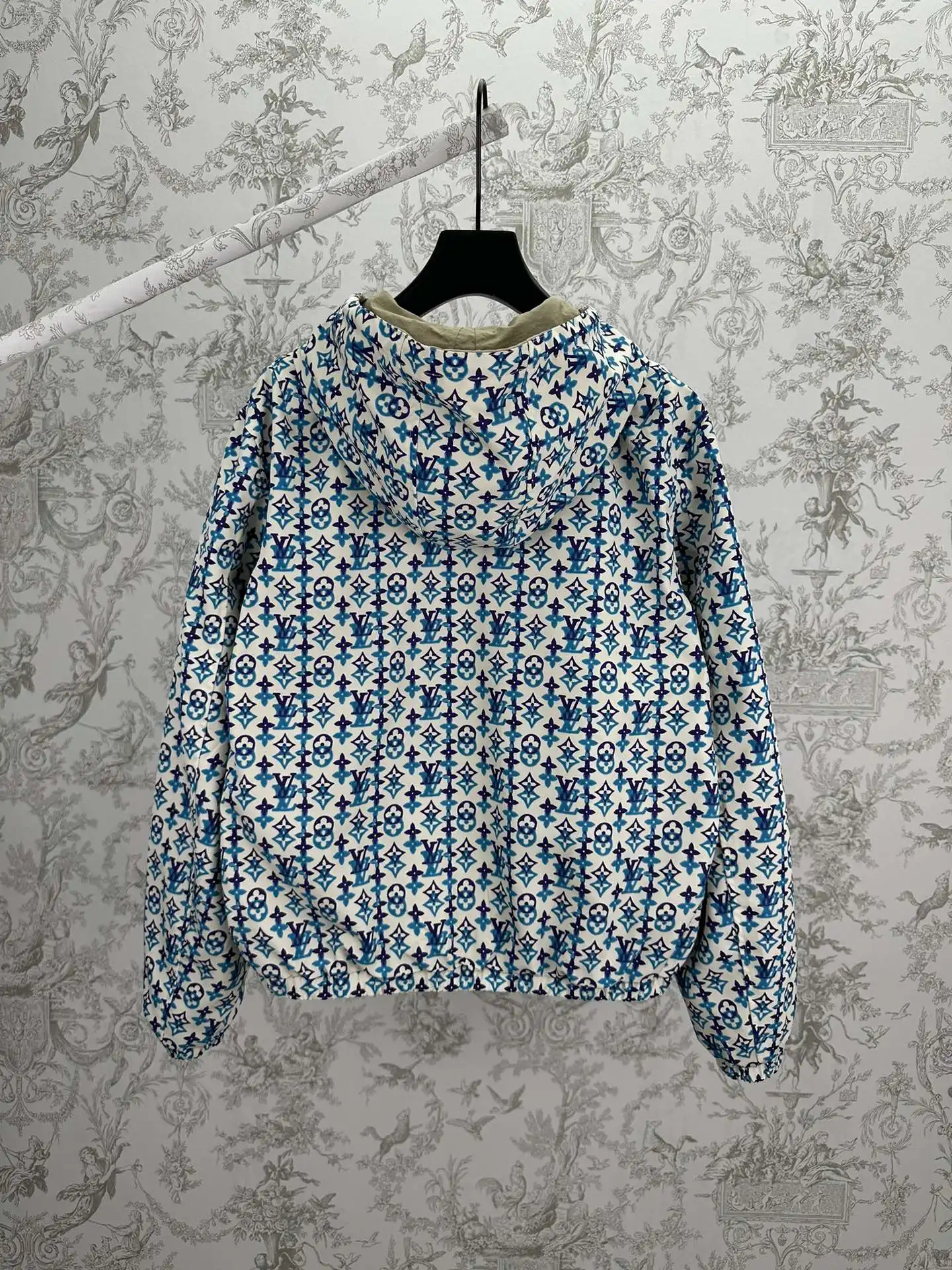 Reversible Monogram Overlap Windbreaker D37013983 — view 2