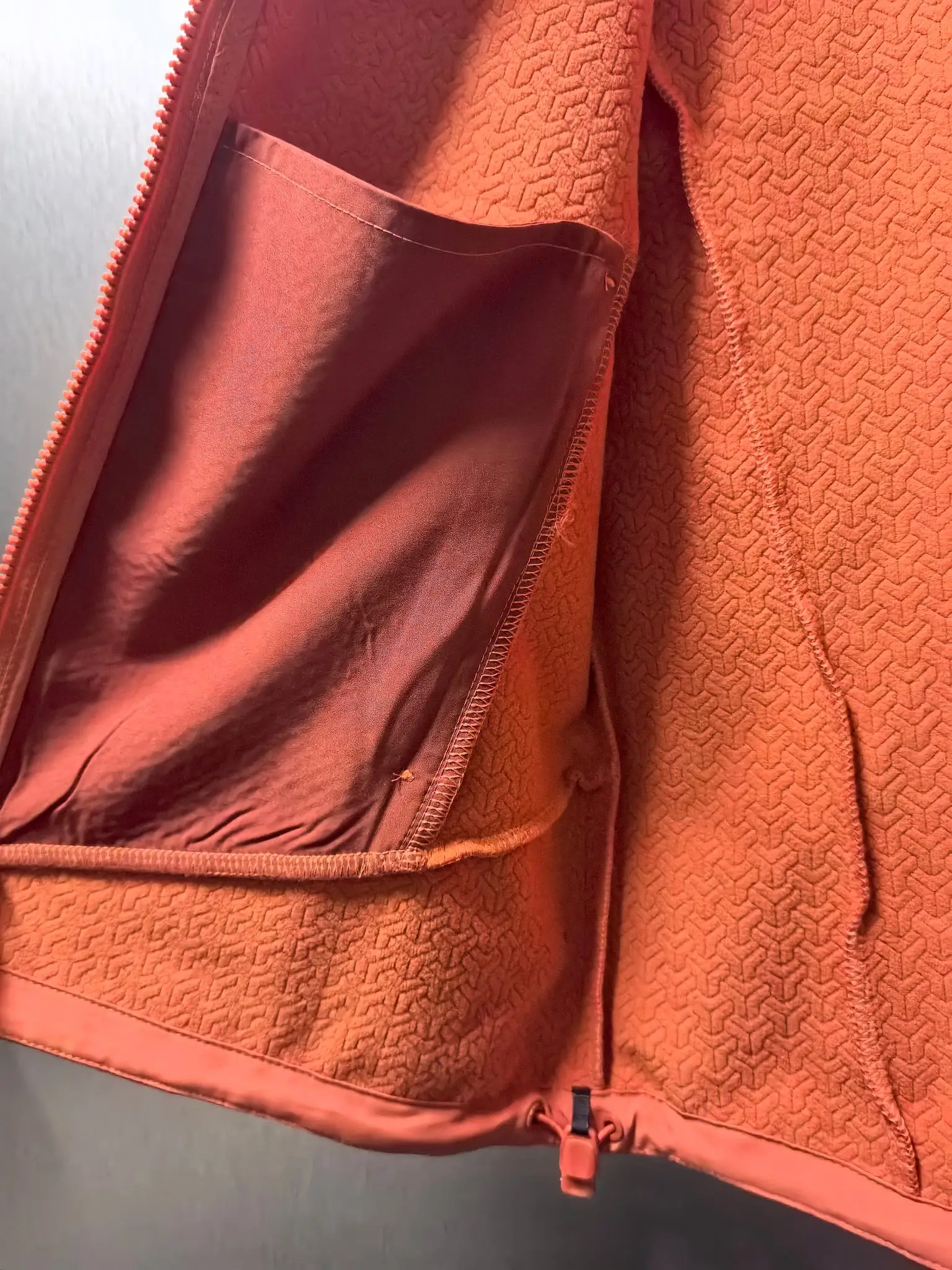 Hooded Softshell Performance Jacket D37020796 — view 10