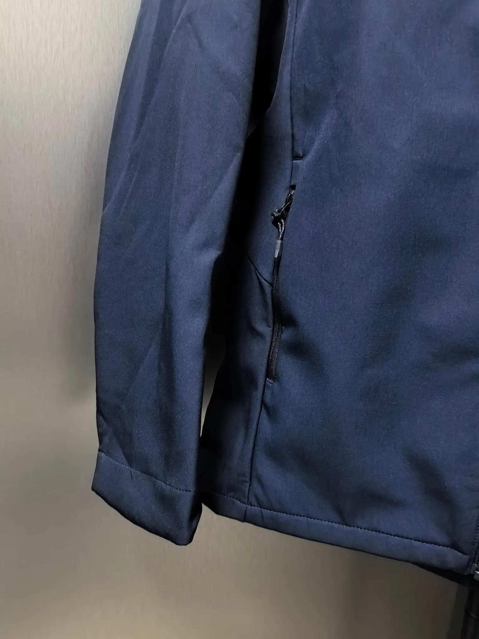 Hooded Softshell Performance Jacket D37020801 — view 5