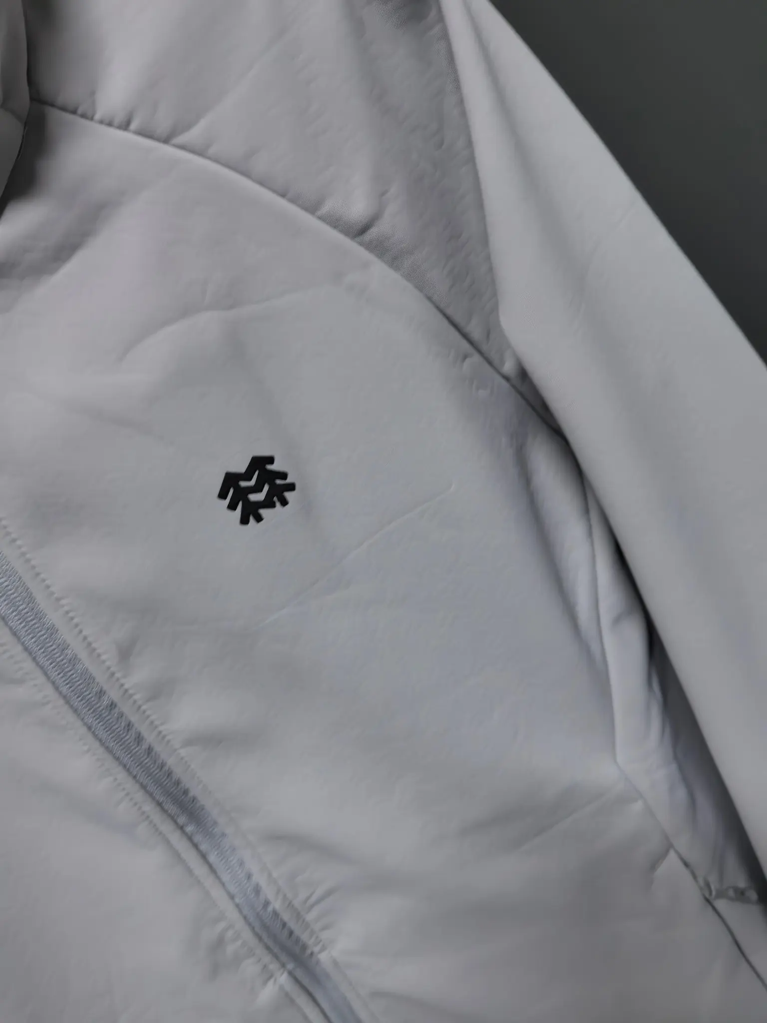 Men's Hooded Softshell Performance Jacket D37020795 — view 4