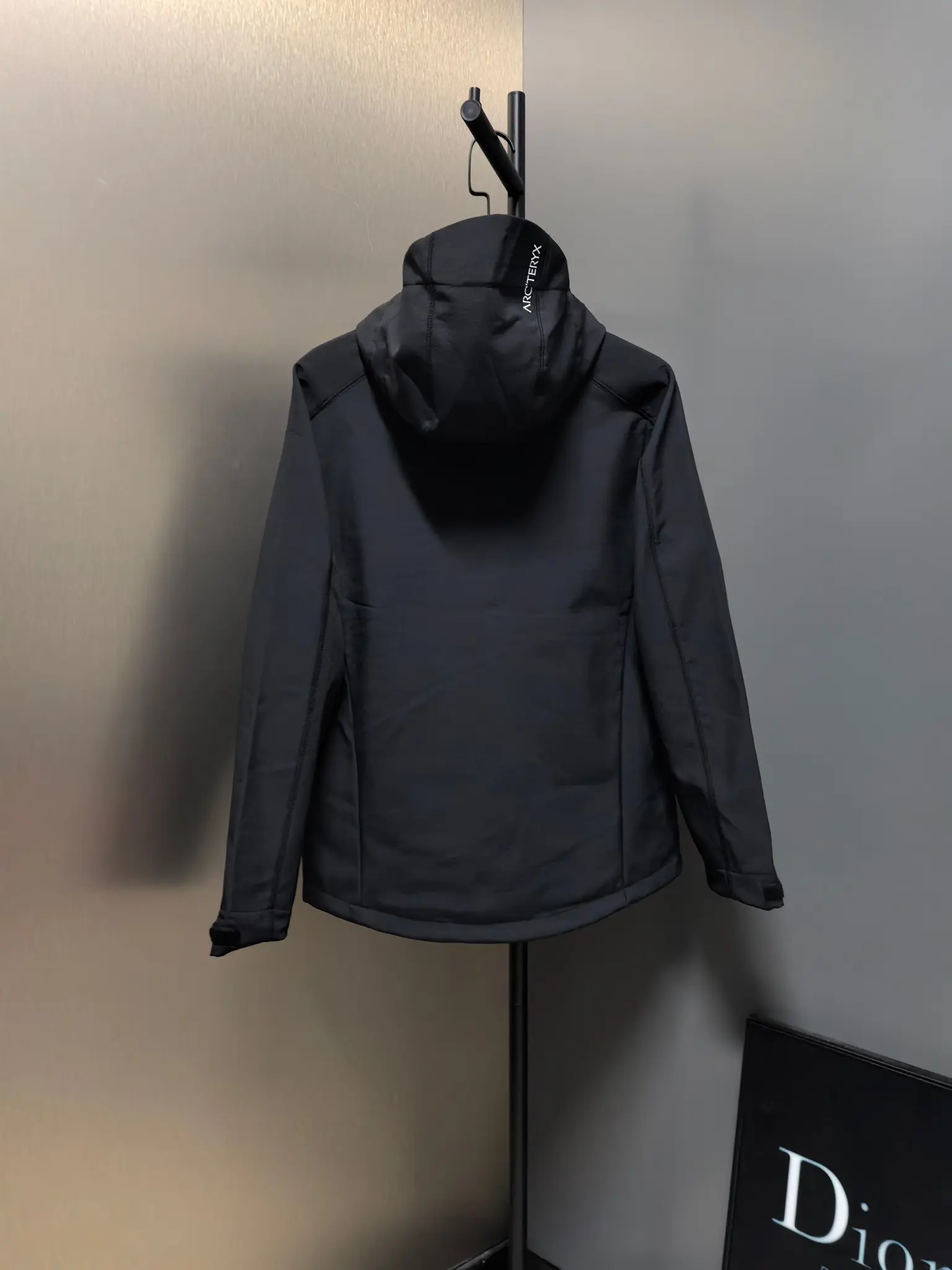 Hooded Softshell Performance Jacket D37020797 — view 8