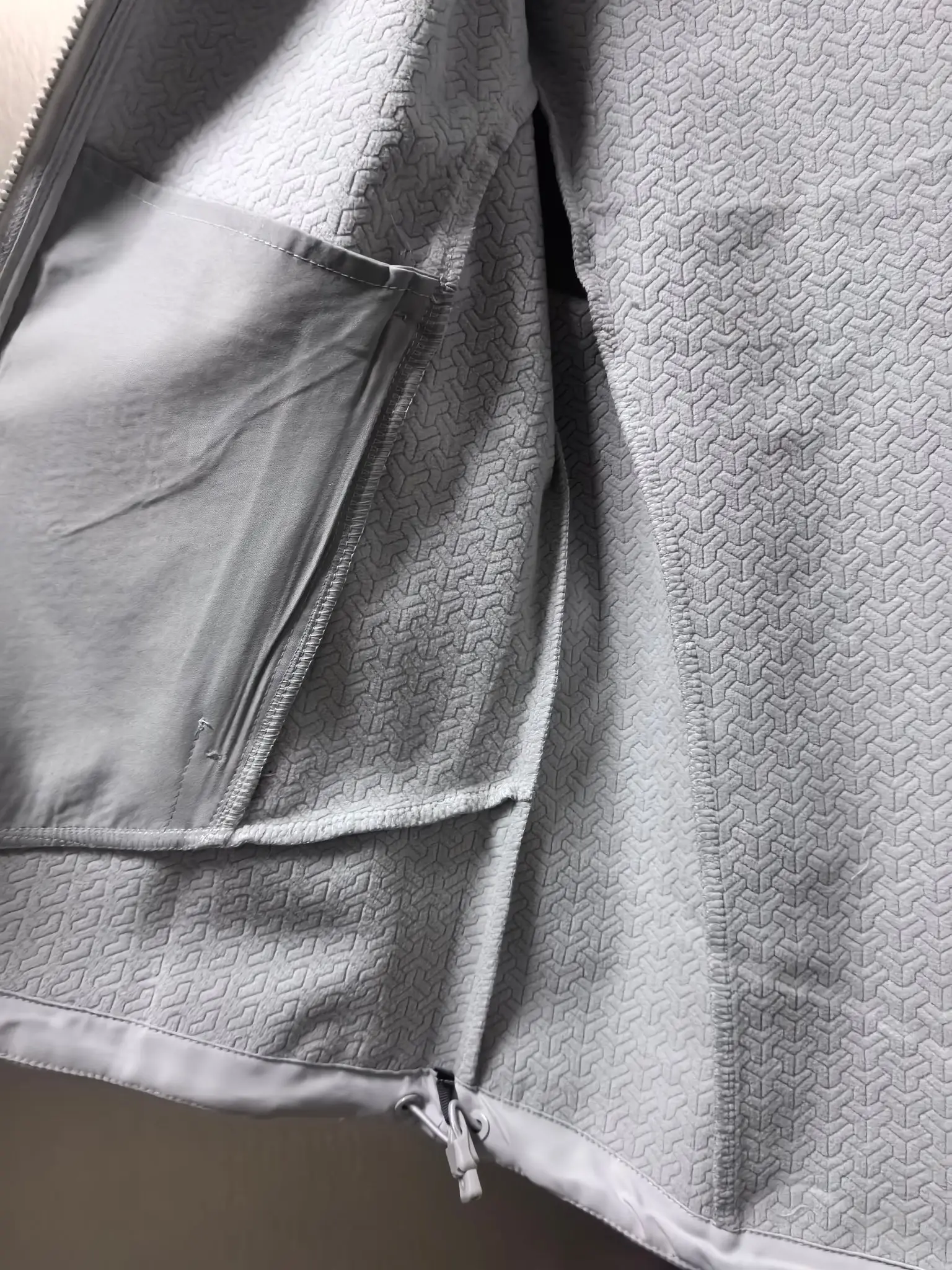 Hooded Softshell Performance Jacket D37020799 — view 10