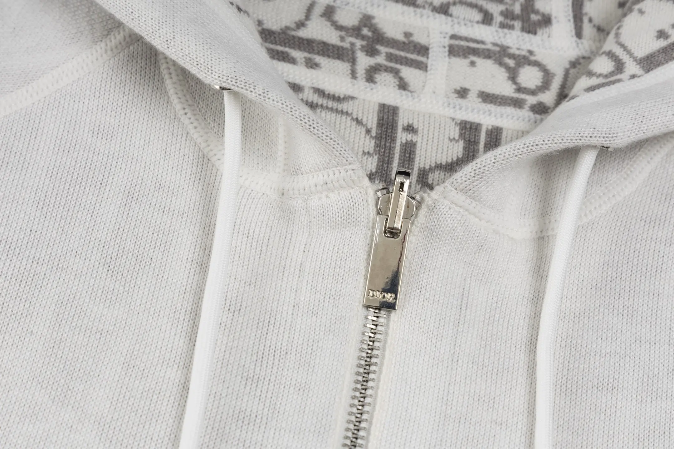 Reversible Oblique Jacquard Cashmere-Blend Hoodie D37021211 — view 4