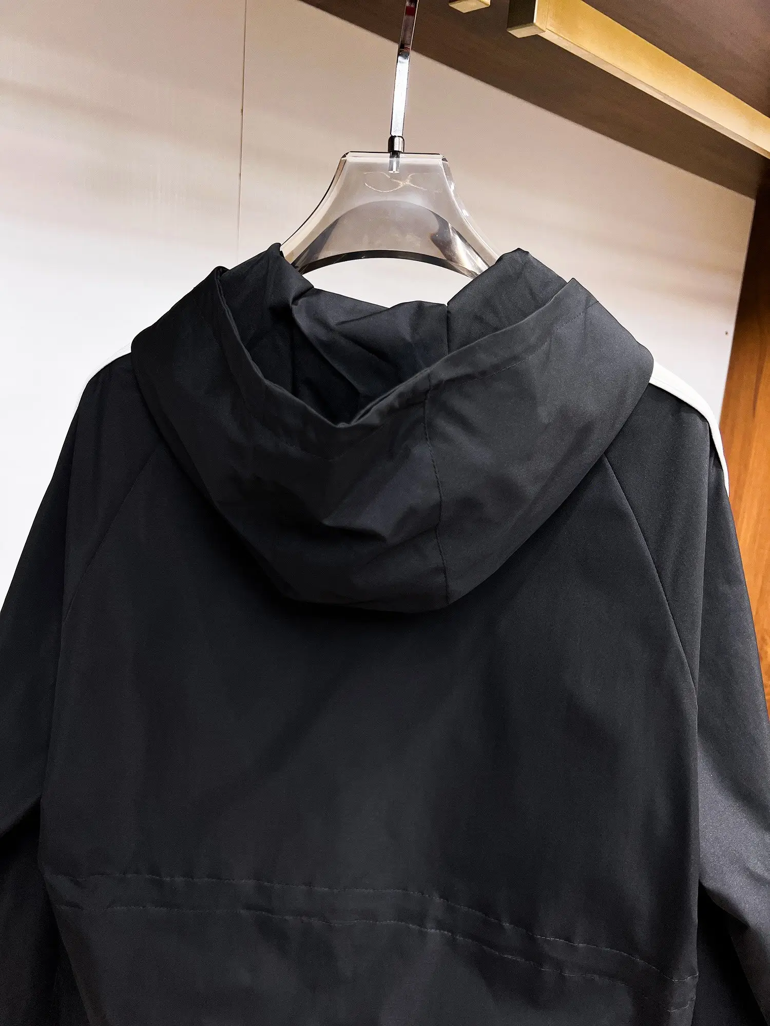 Web-Stripe Hooded Shell Jacket D38014719 — view 11