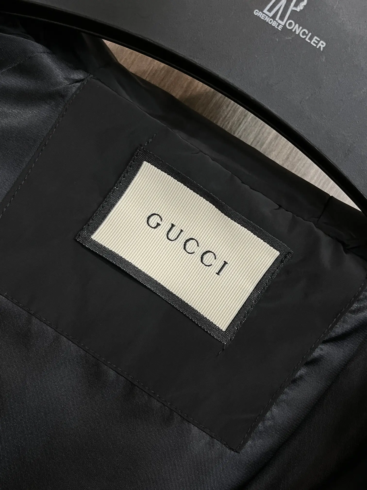 Logo-Patch Hooded Windbreaker Jacket D38014366 — view 4