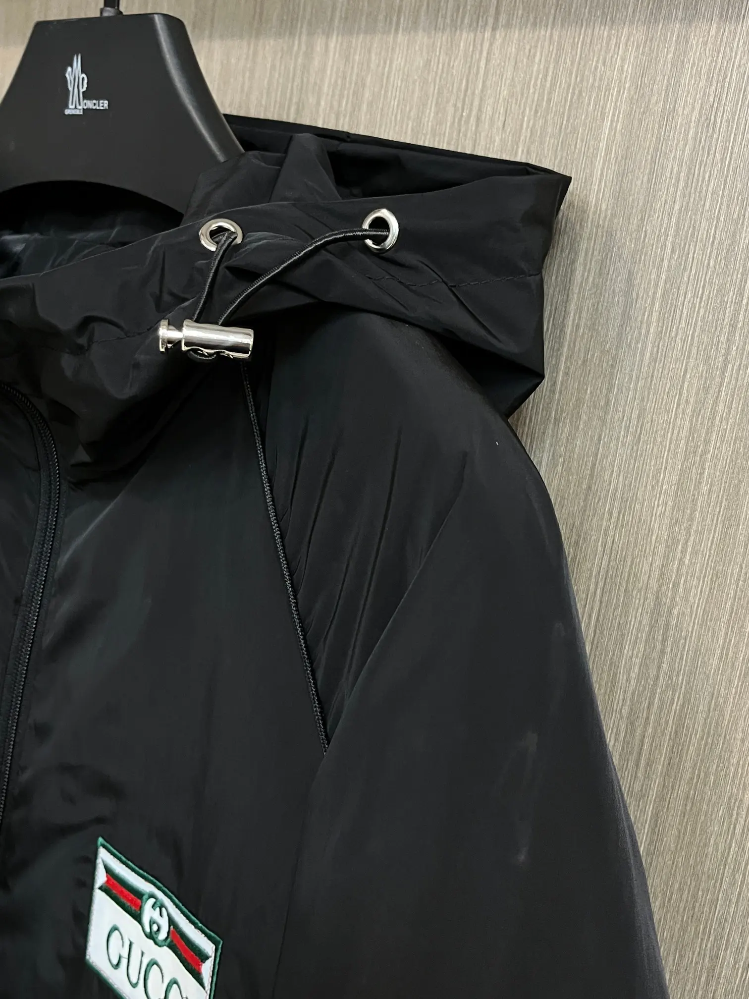 Logo-Patch Hooded Windbreaker Jacket D38014366 — view 5