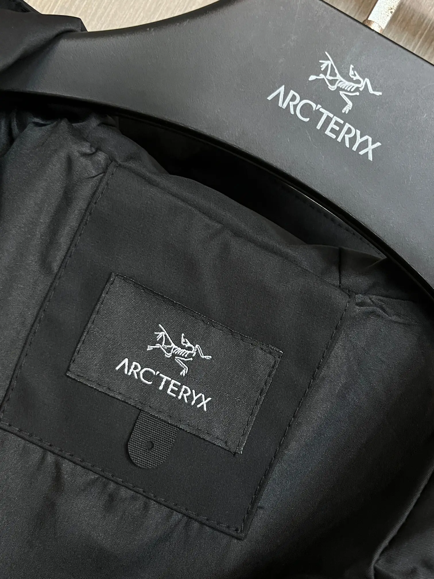 Arc'teryx Hooded Shell Jacket D38014380 — view 4