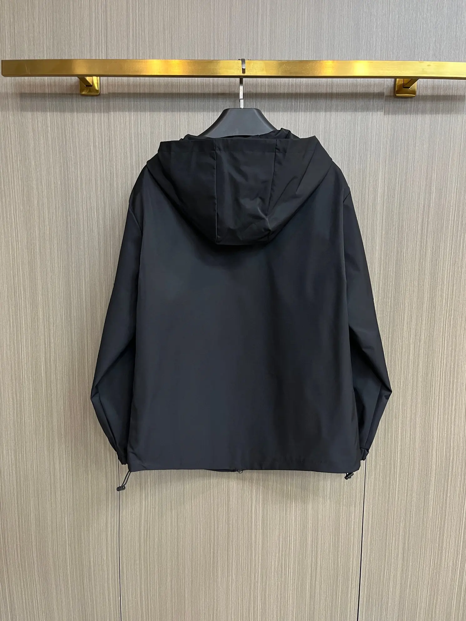 Hooded Technical Shell Jacket D38014319 — view 2
